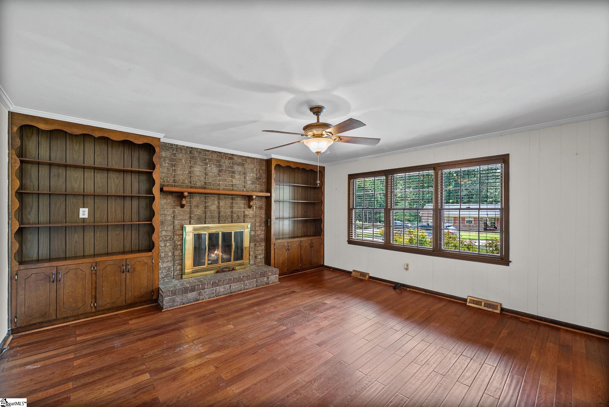 121 Brookbend Road Property Photo 6