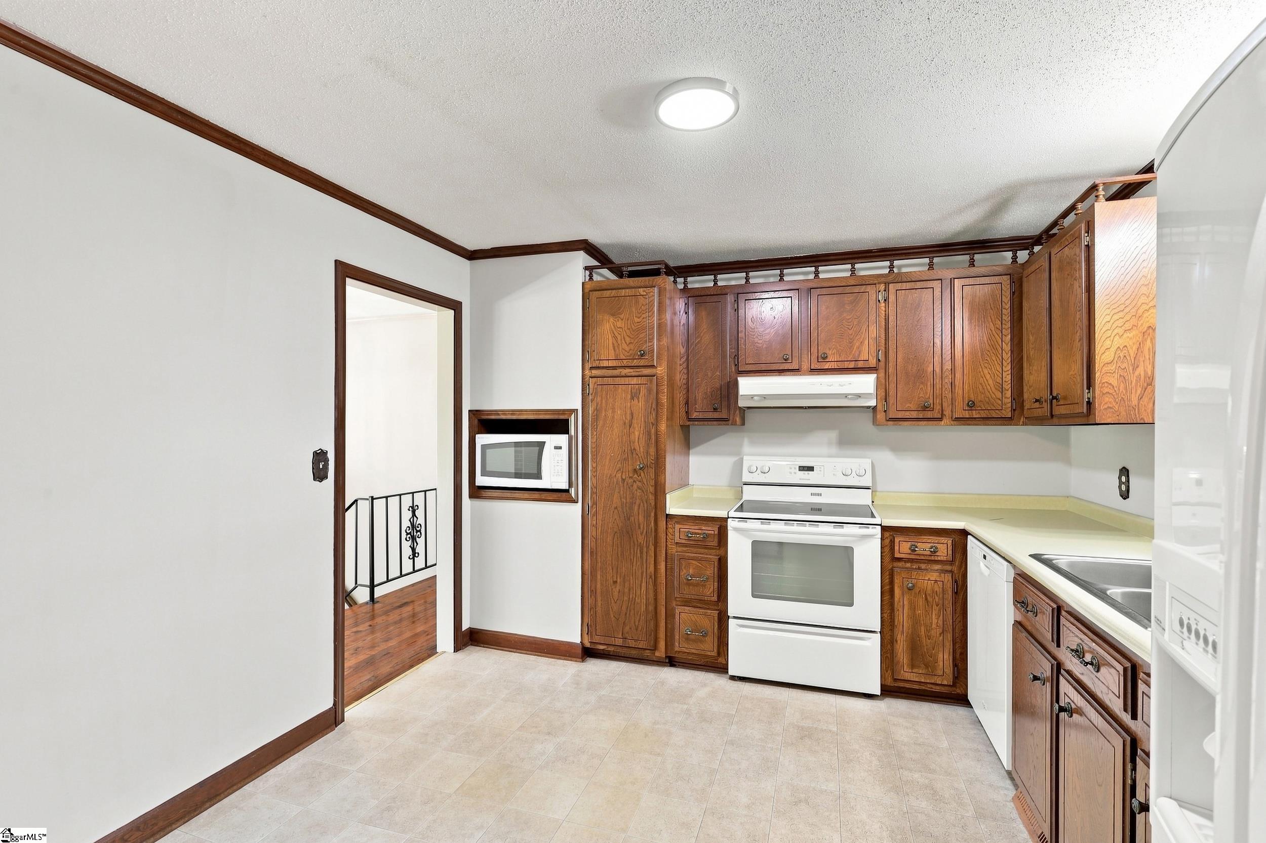 4 Riverview Drive Property Photo 8