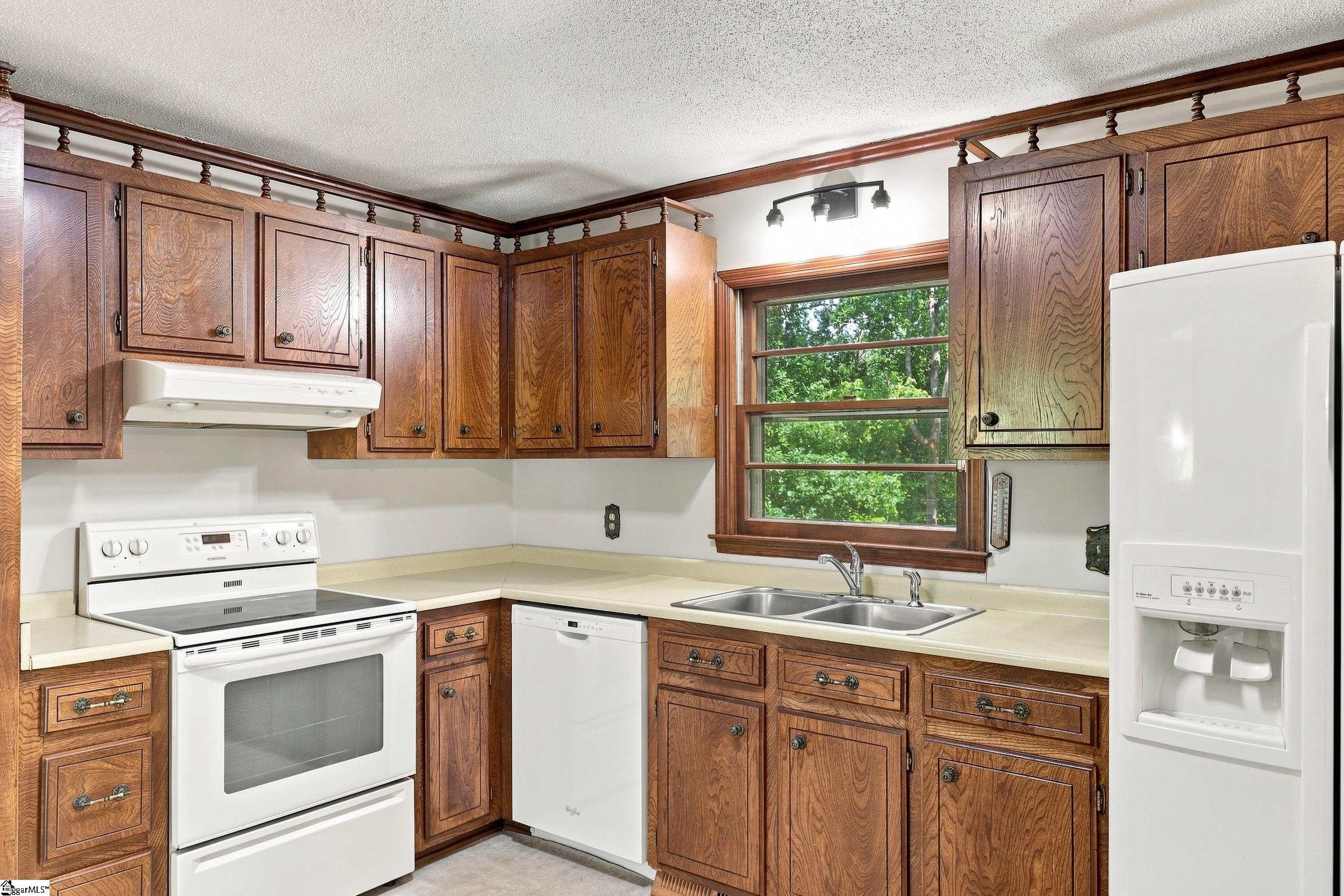 4 Riverview Drive Property Photo 10