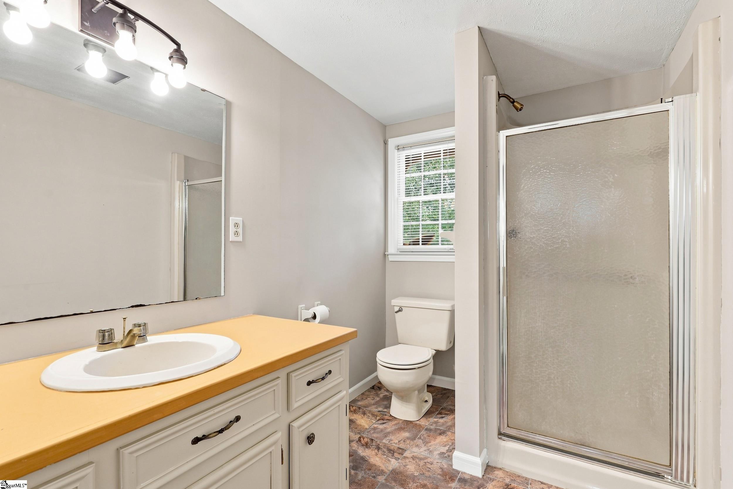 4 Riverview Drive Property Photo 25