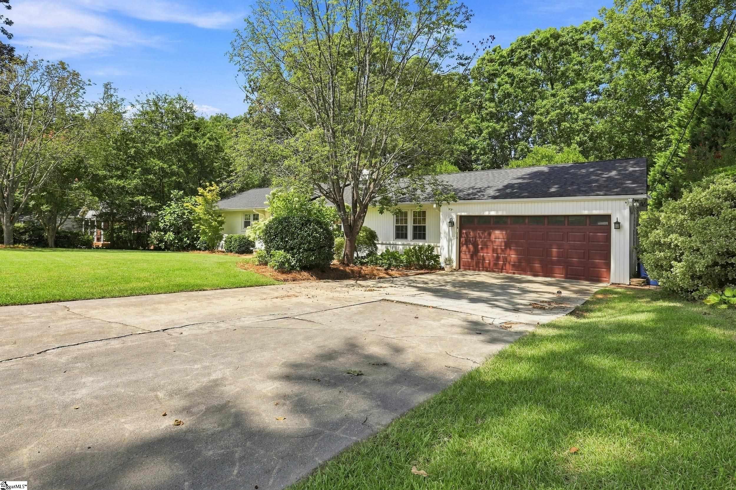 24 Spring Forest Road Property Photo 3