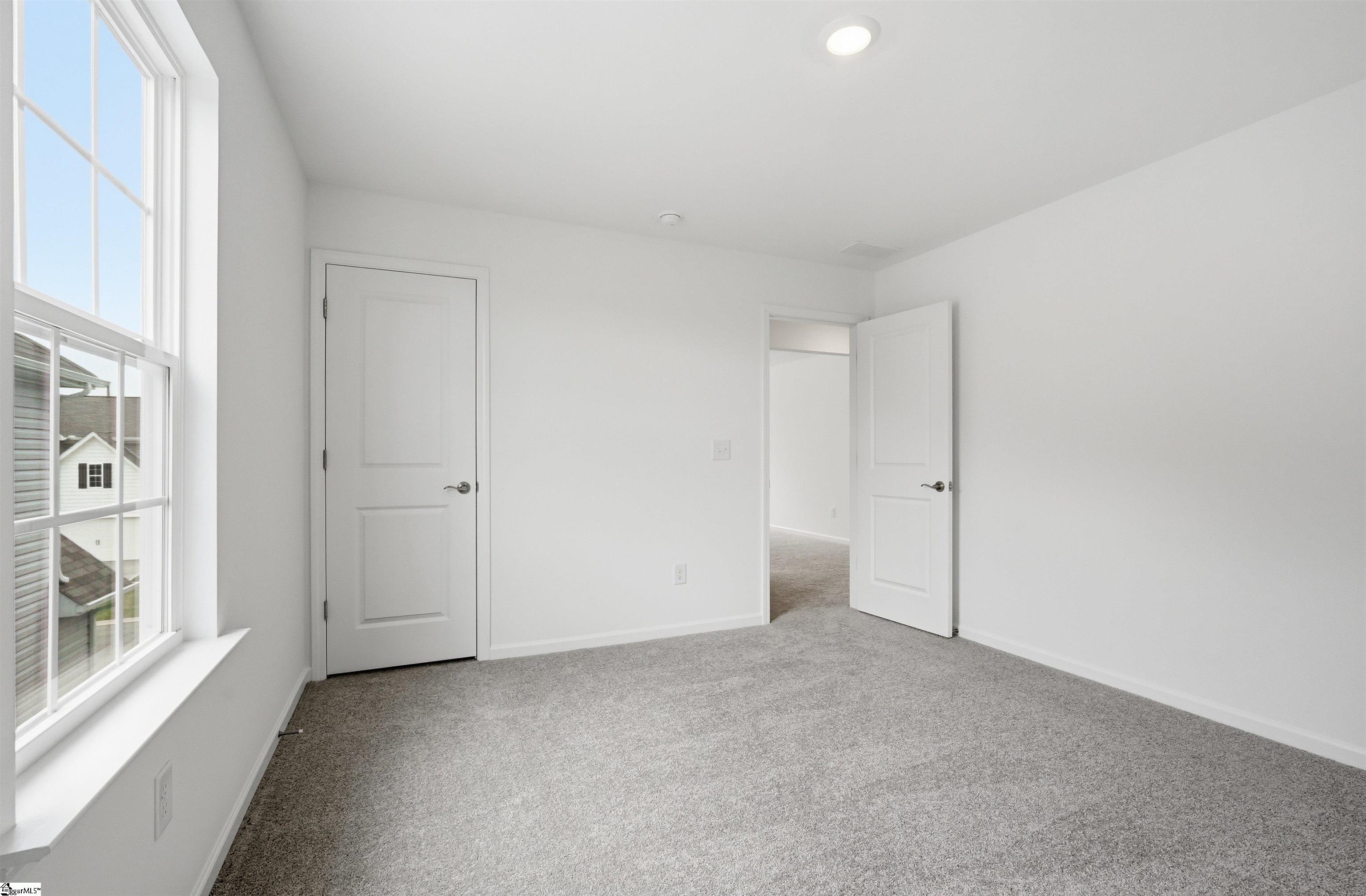 173 Farmwell Drive Property Photo 8
