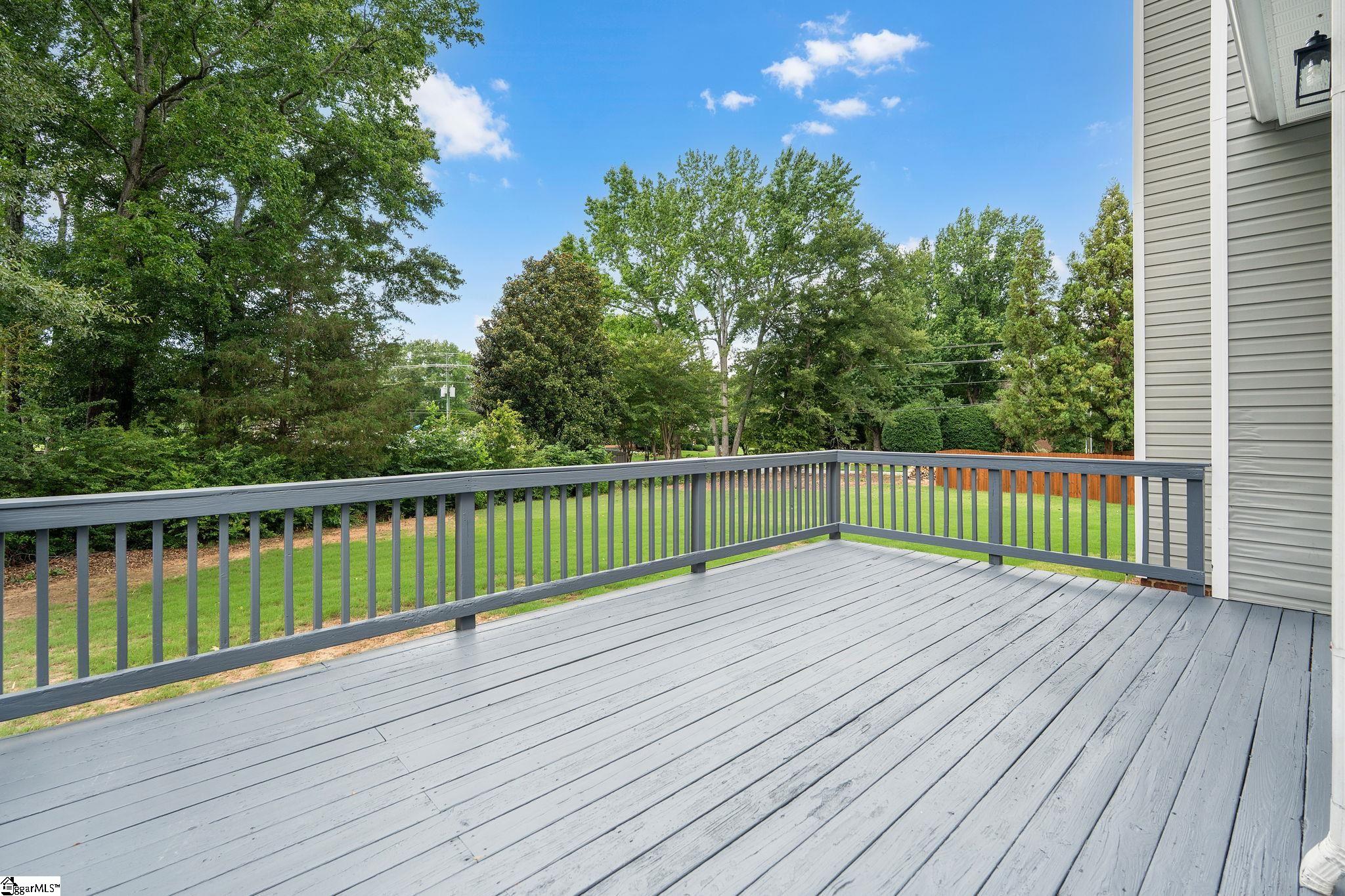 606 Heathercrest Court Property Photo 16