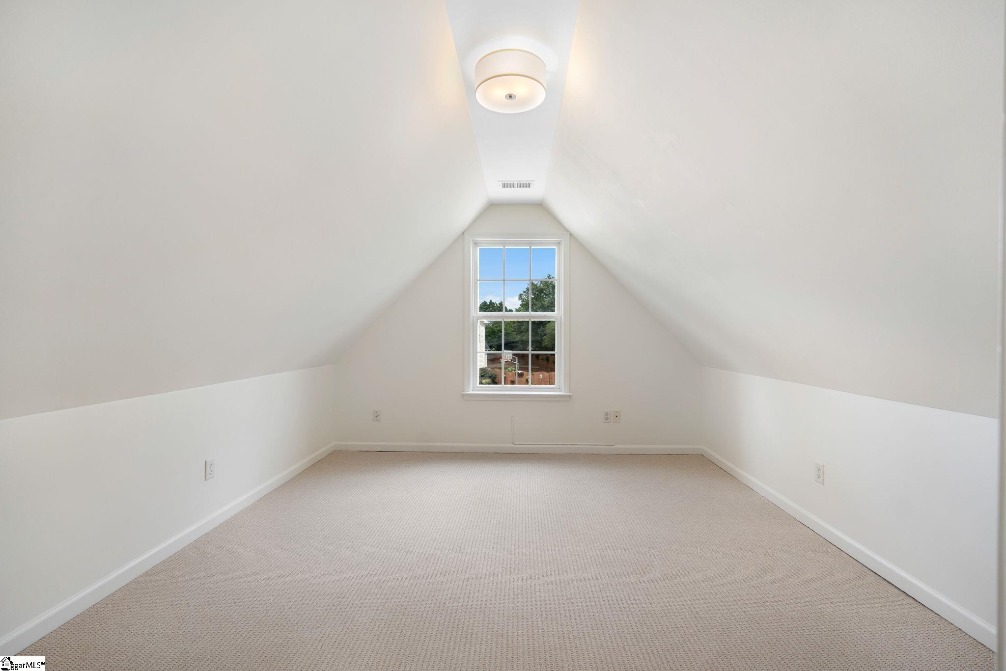 606 Heathercrest Court Property Photo 37