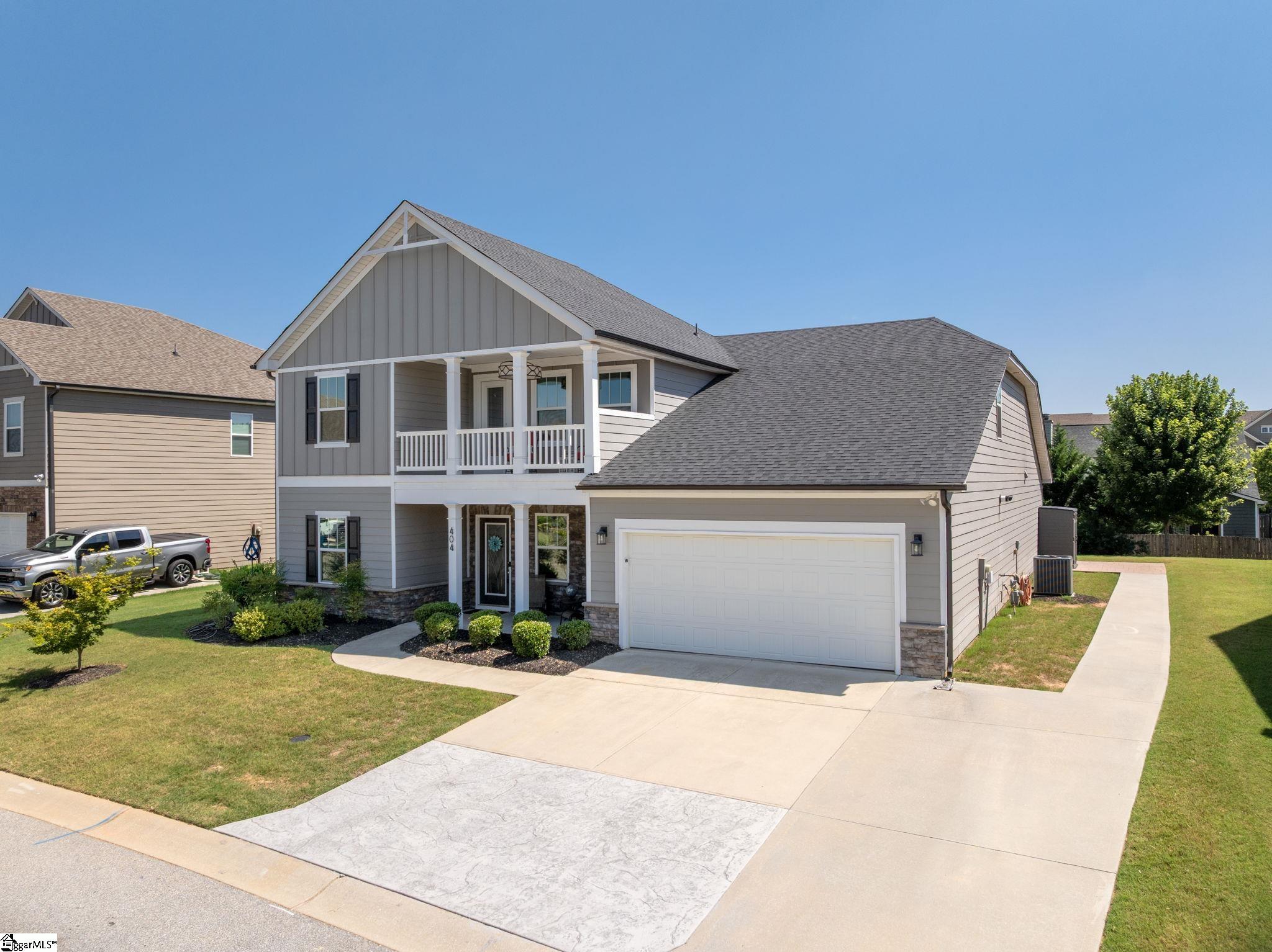 404 Cattail Hollow Way Property Photo 2