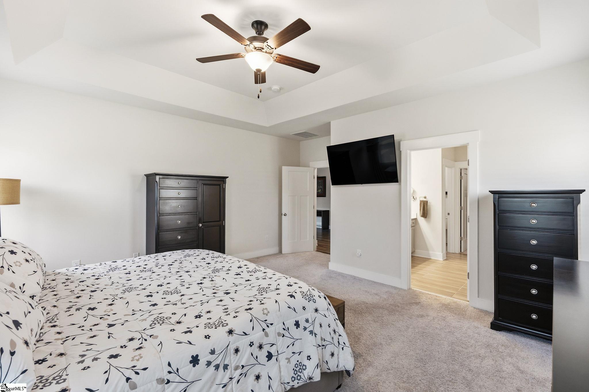 404 Cattail Hollow Way Property Photo 13