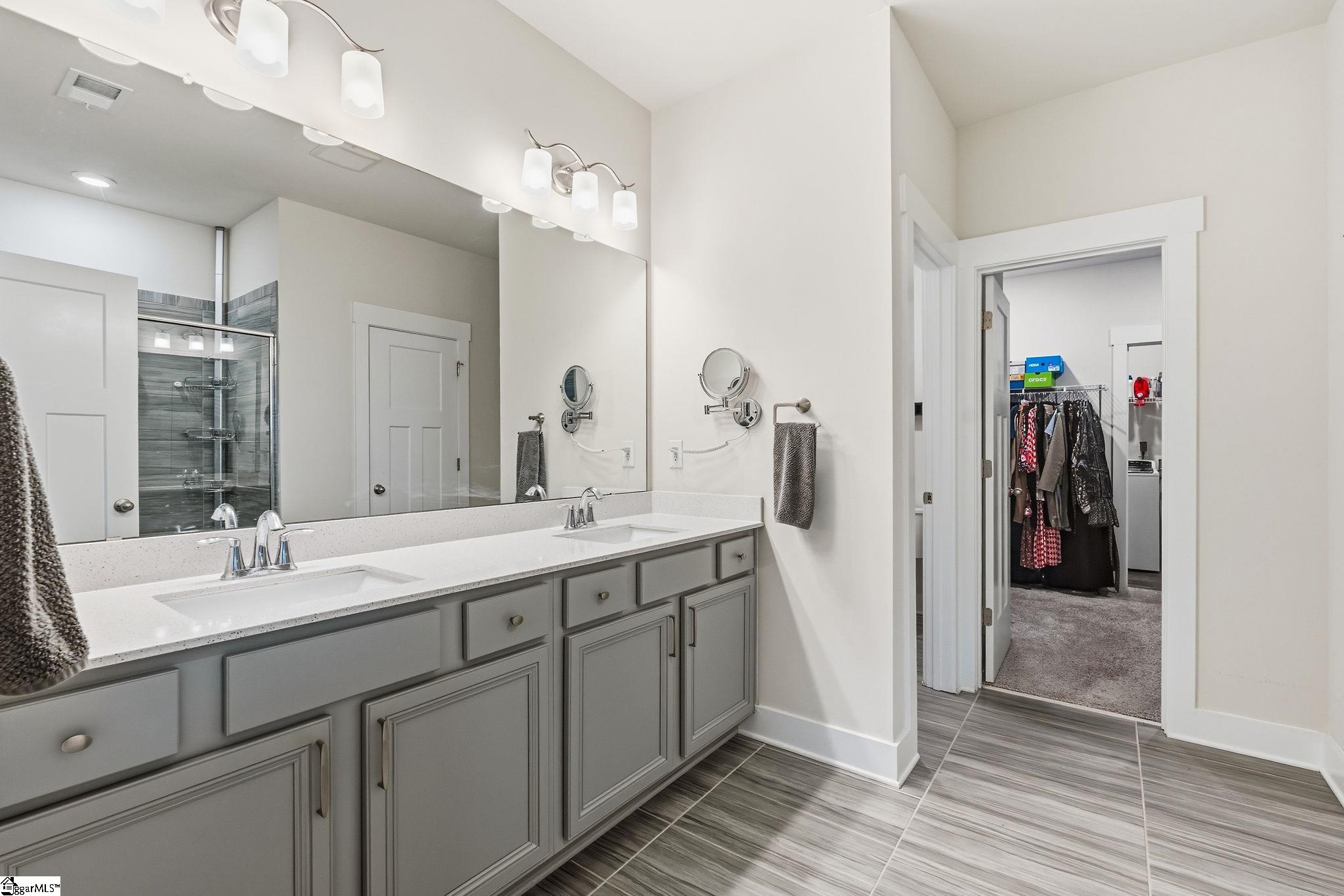404 Cattail Hollow Way Property Photo 14