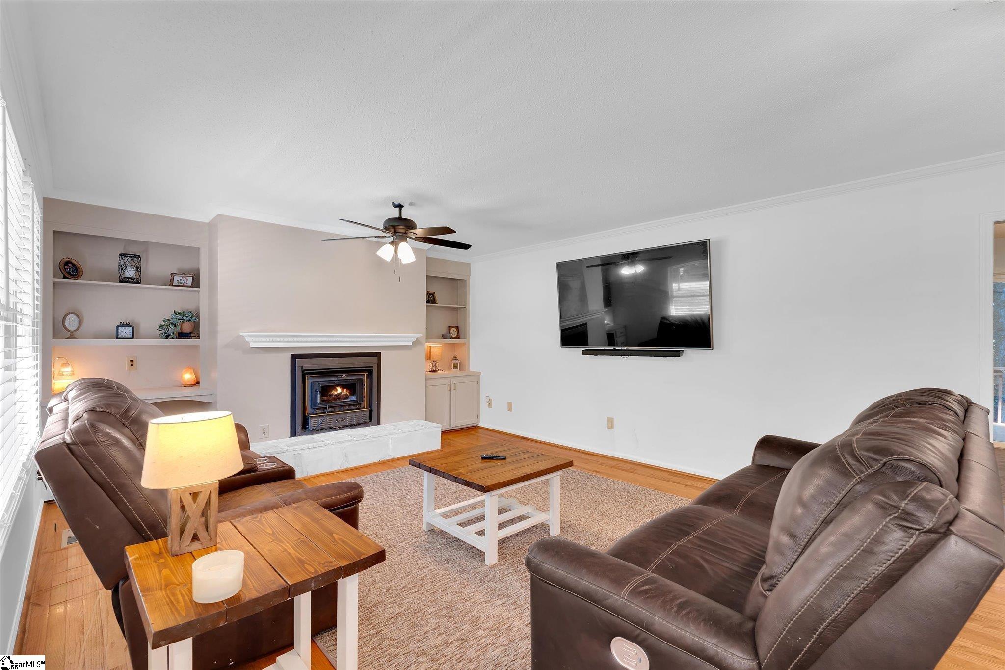 104 Ridgewood Street Property Photo 2
