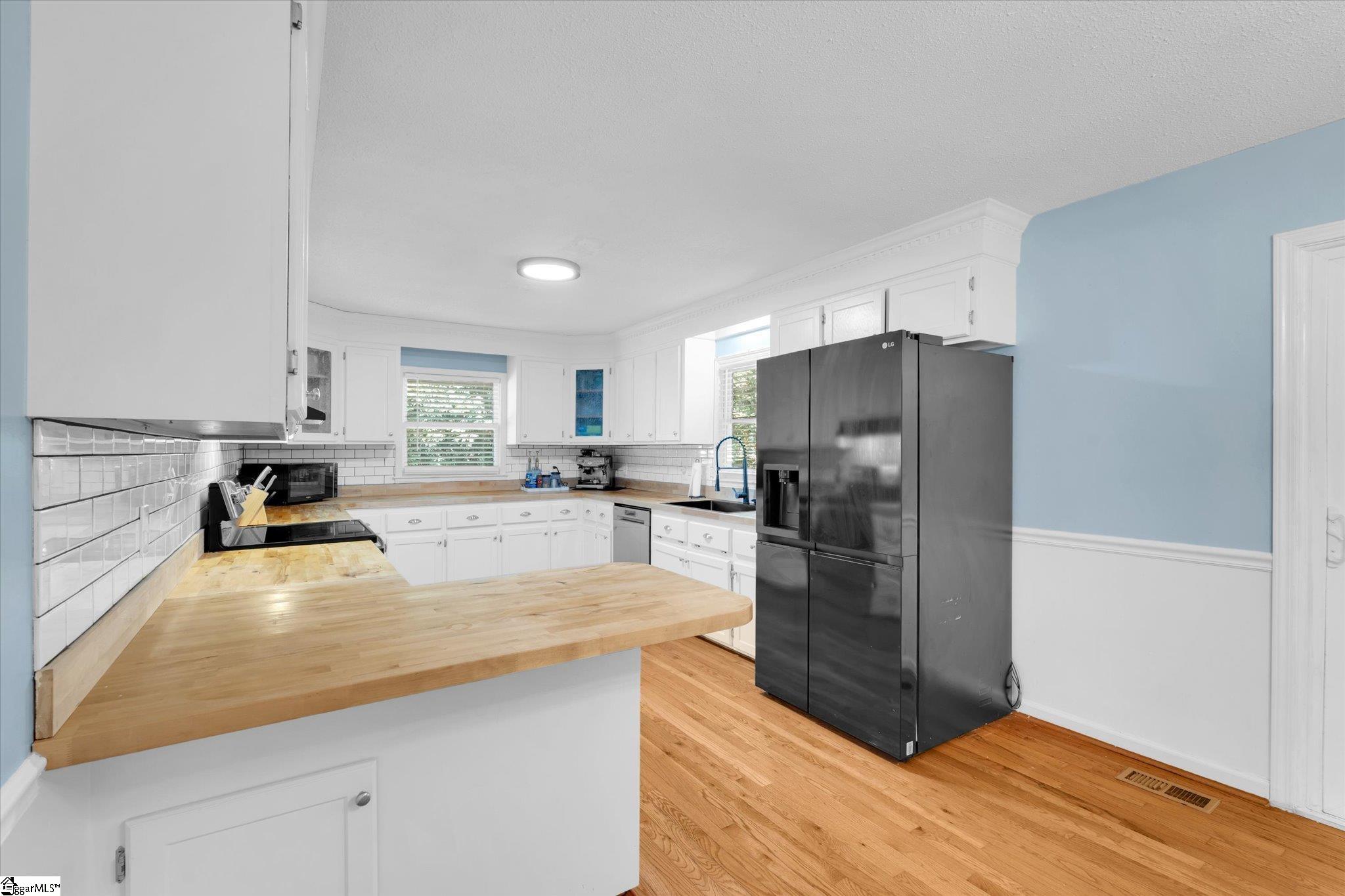 104 Ridgewood Street Property Photo 7