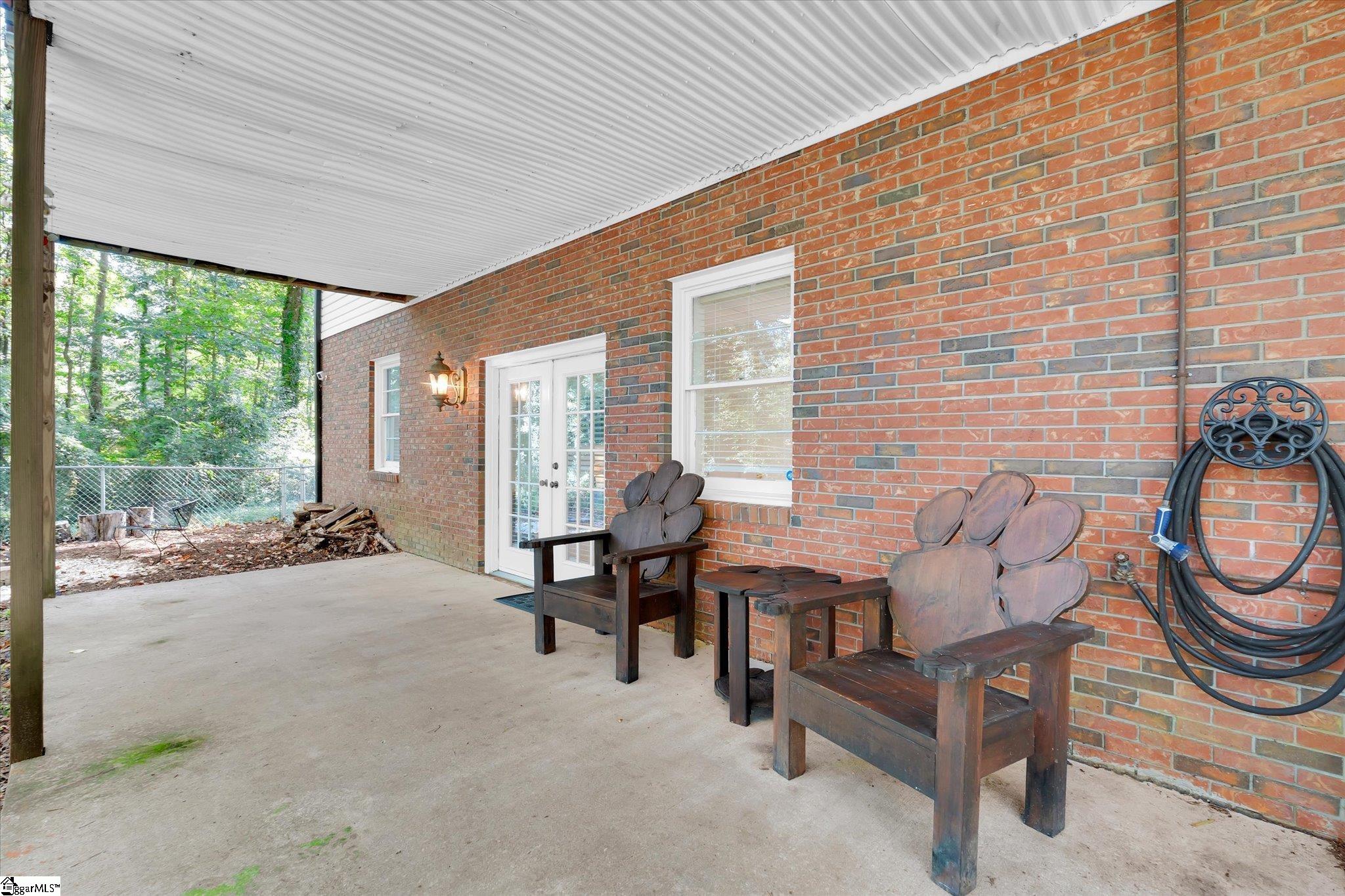 104 Ridgewood Street Property Photo 23