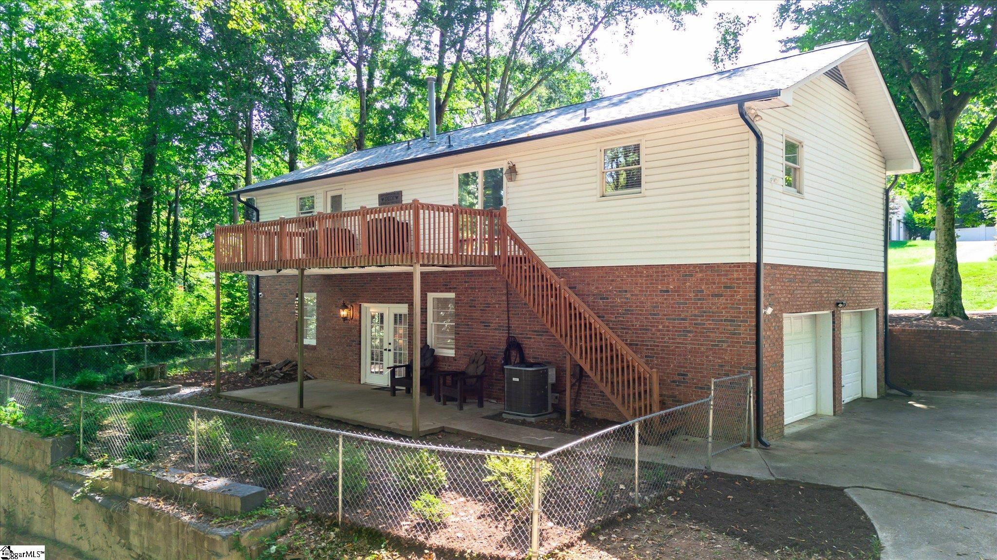 104 Ridgewood Street Property Photo 24