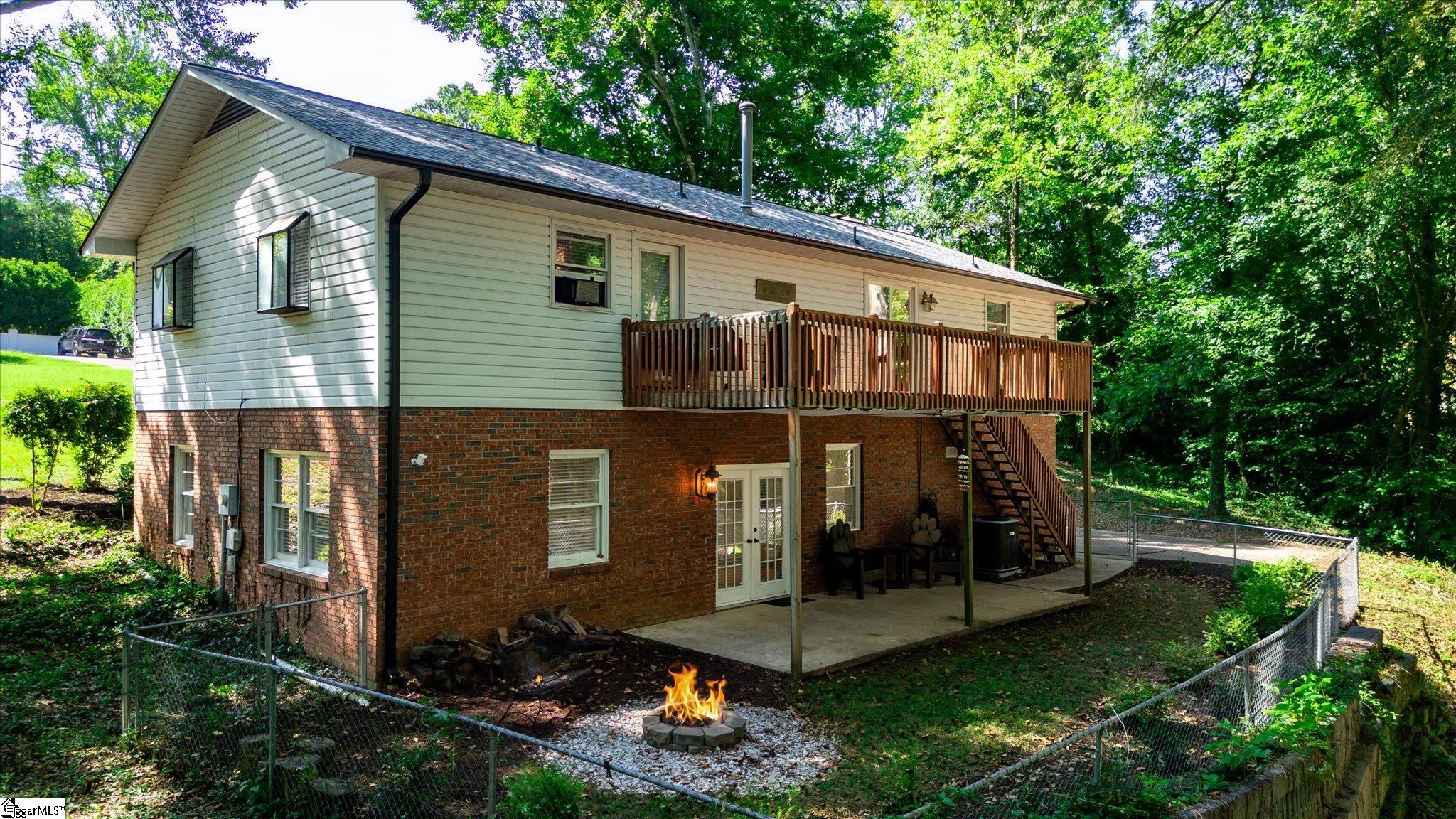 104 Ridgewood Street Property Photo 26