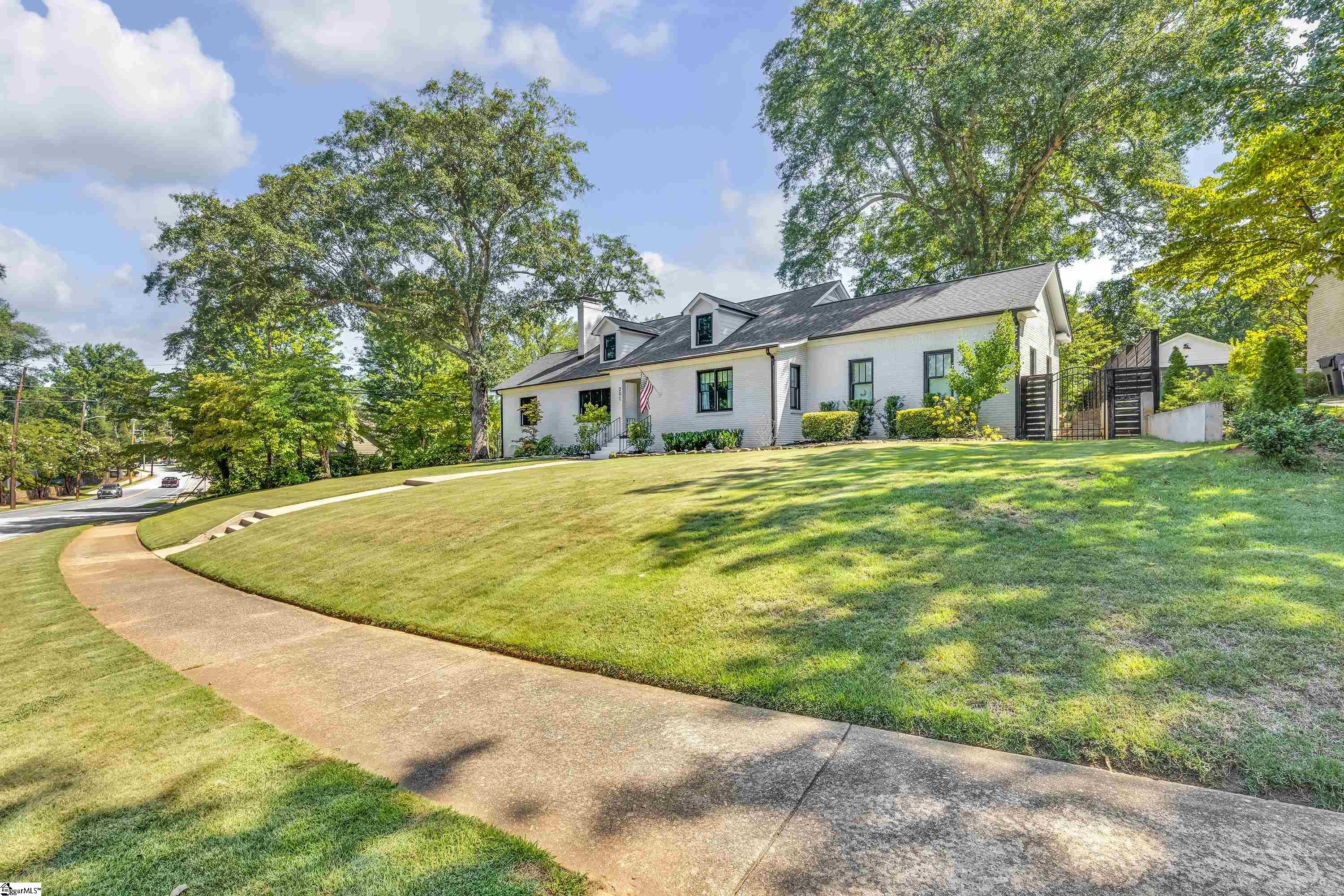 201 Cleveland Street Property Photo 2