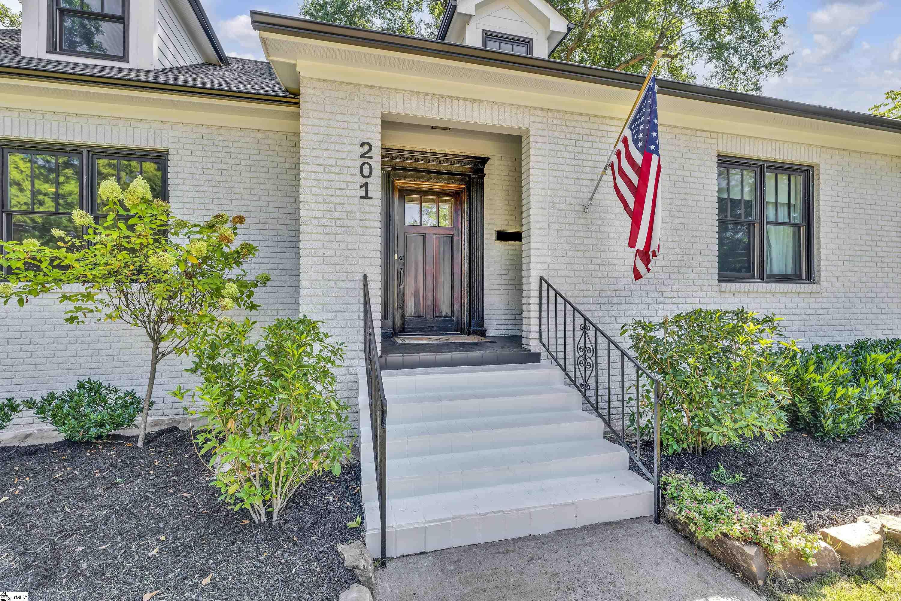 201 Cleveland Street Property Photo 3