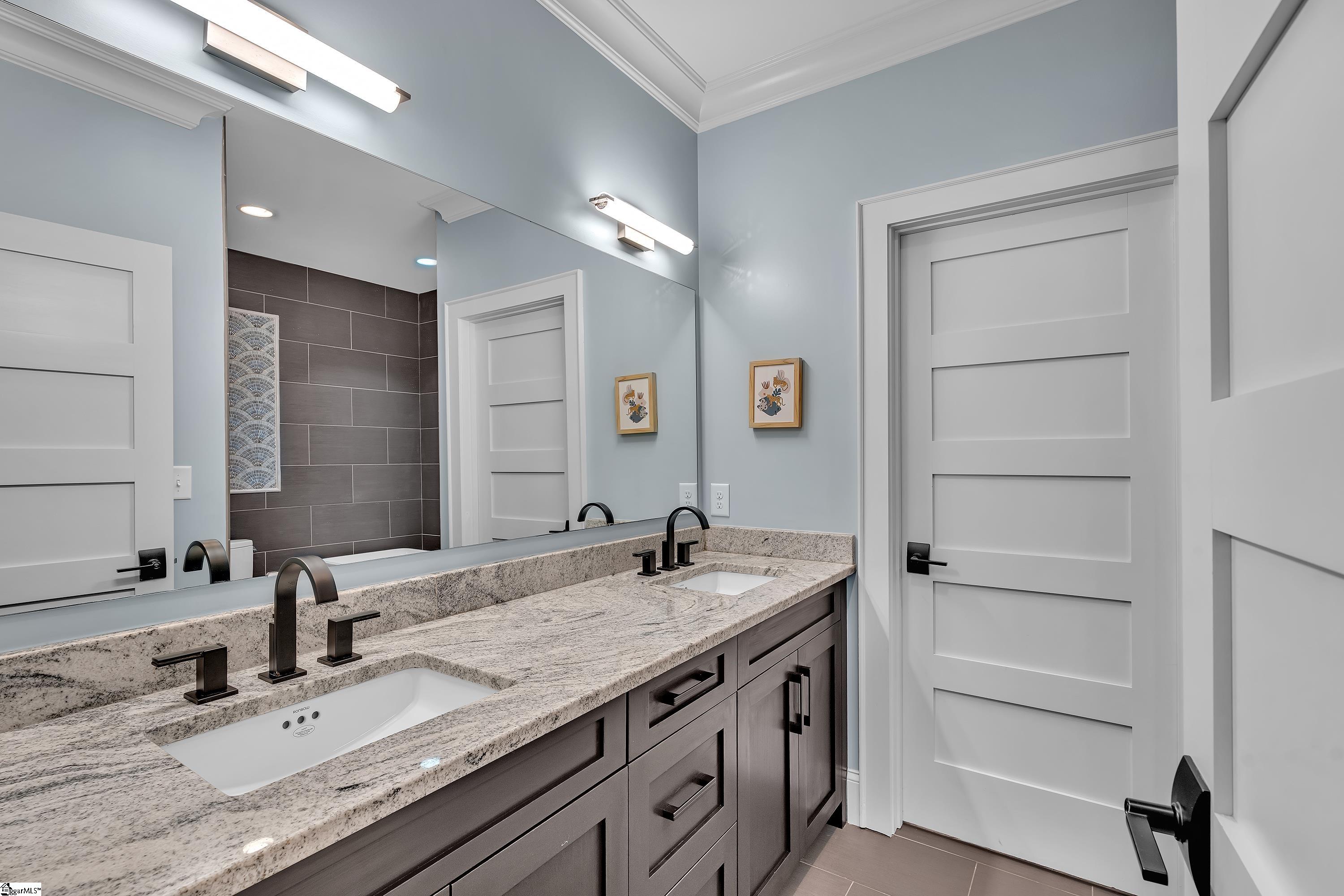 201 Cleveland Street Property Photo 22