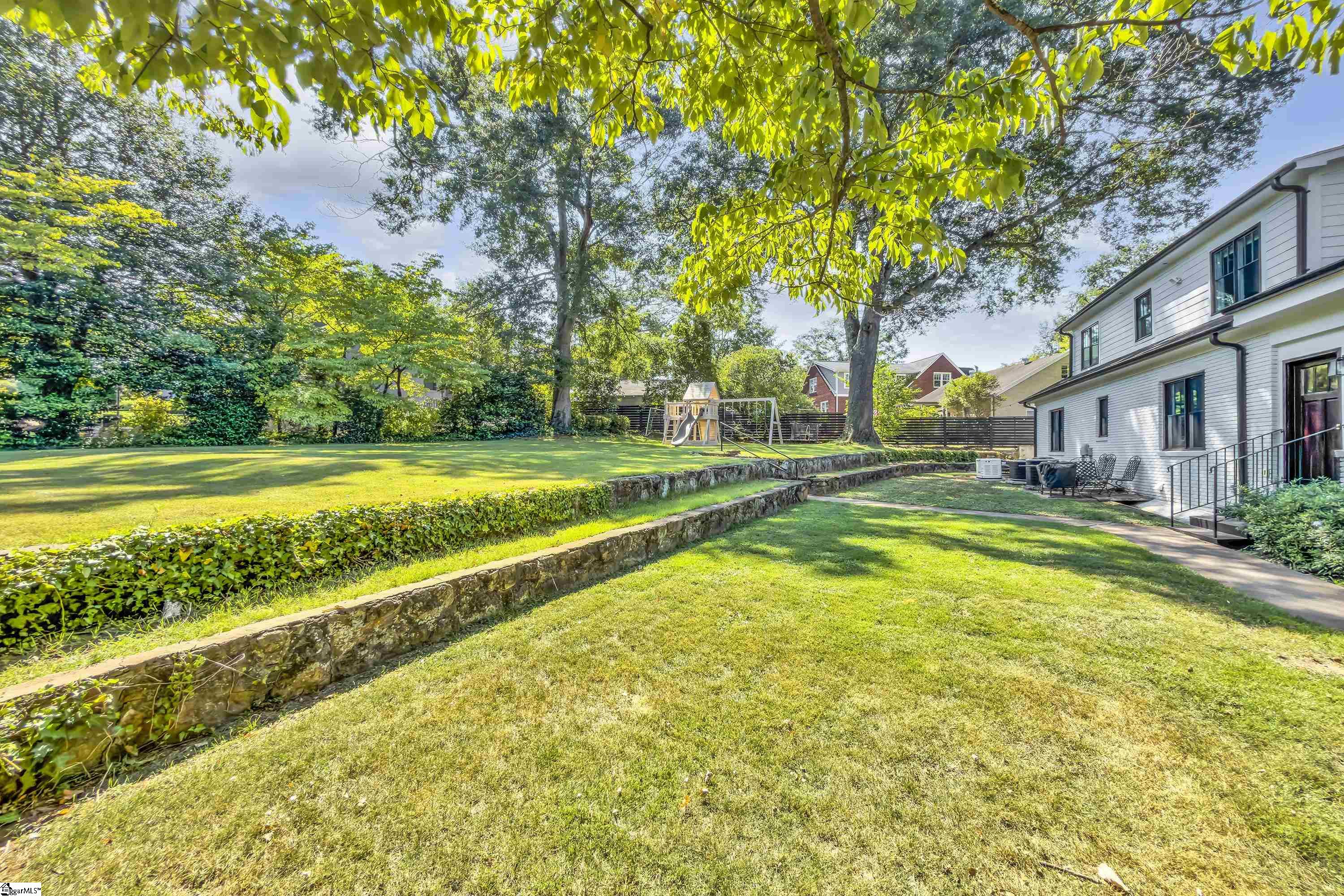 201 Cleveland Street Property Photo 33