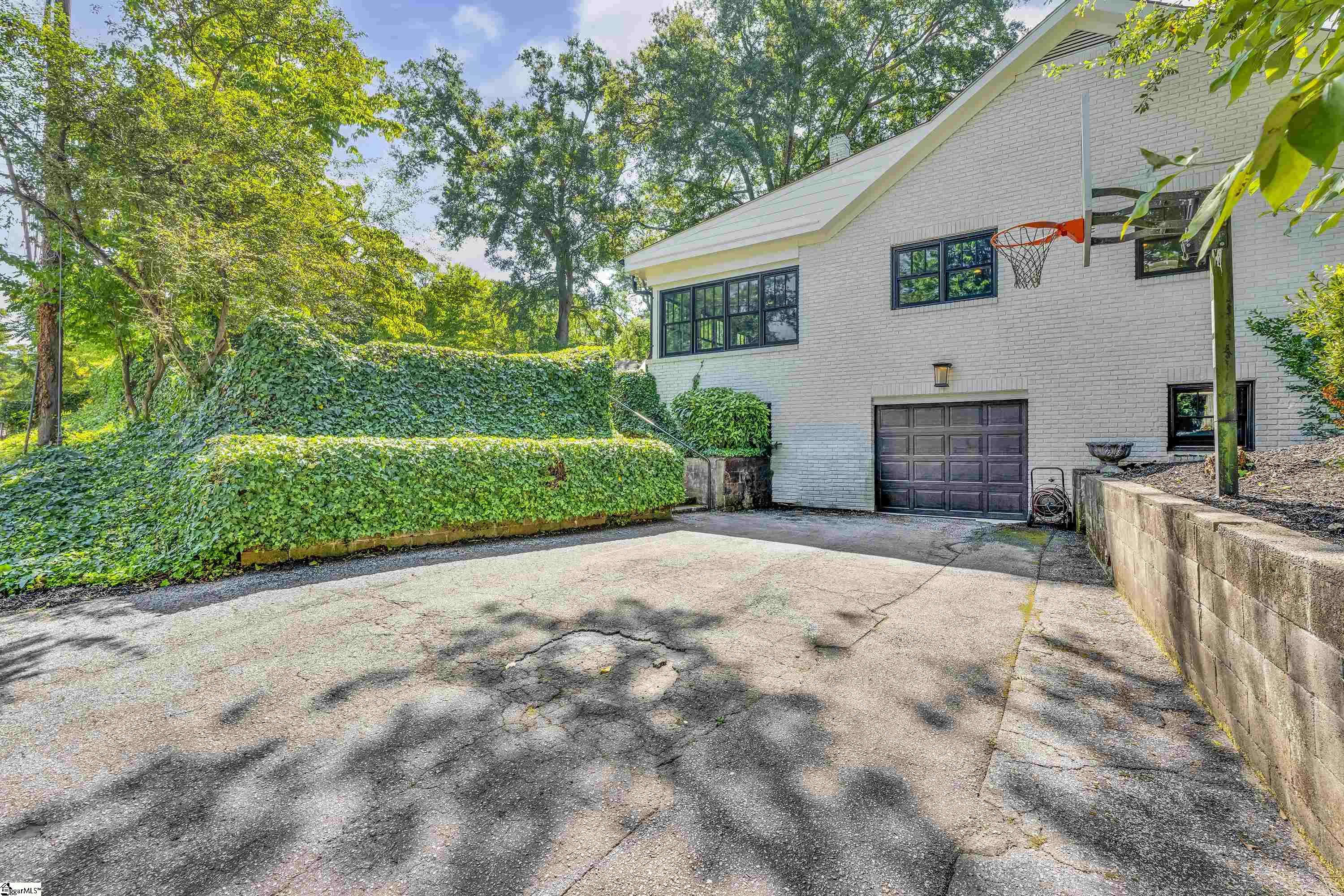 201 Cleveland Street Property Photo 41