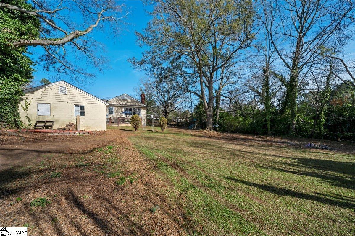 238 California Avenue Property Photo 36