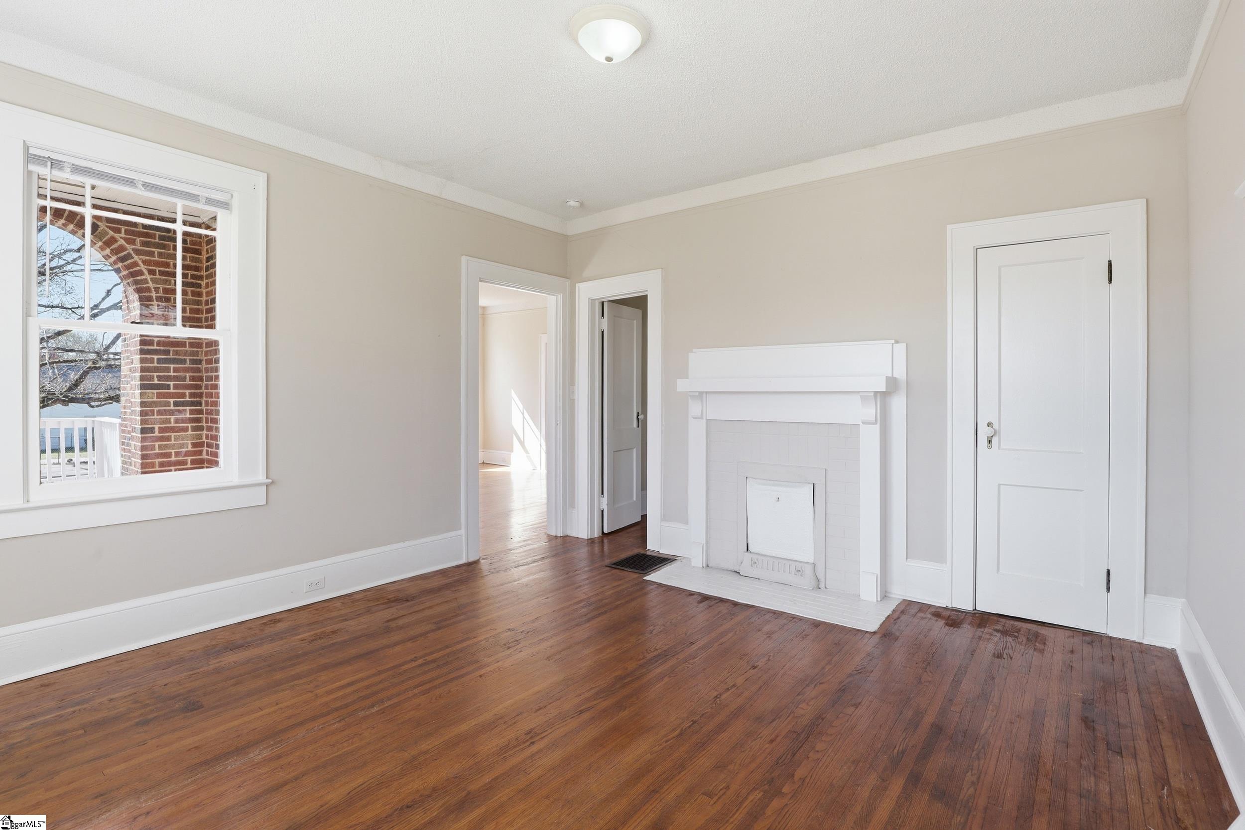202 S 5th Street Property Photo 6