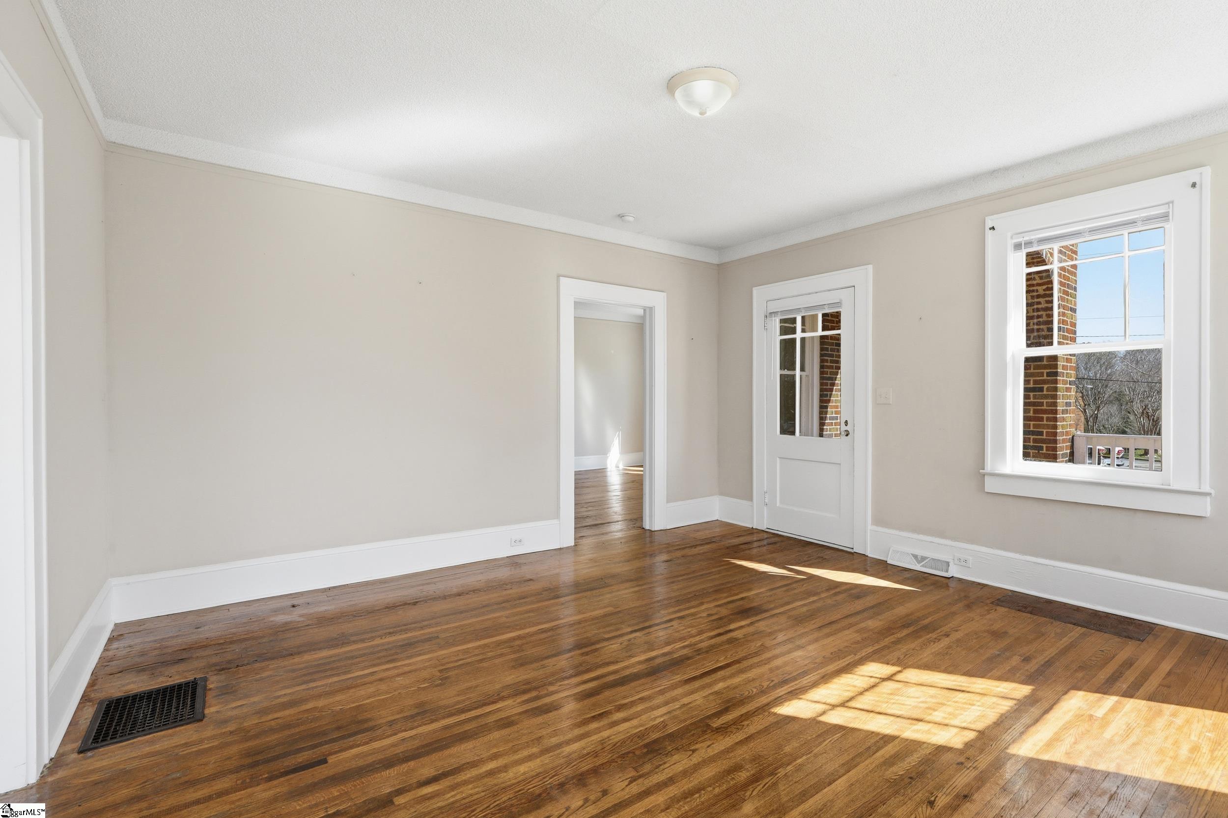 202 S 5th Street Property Photo 7