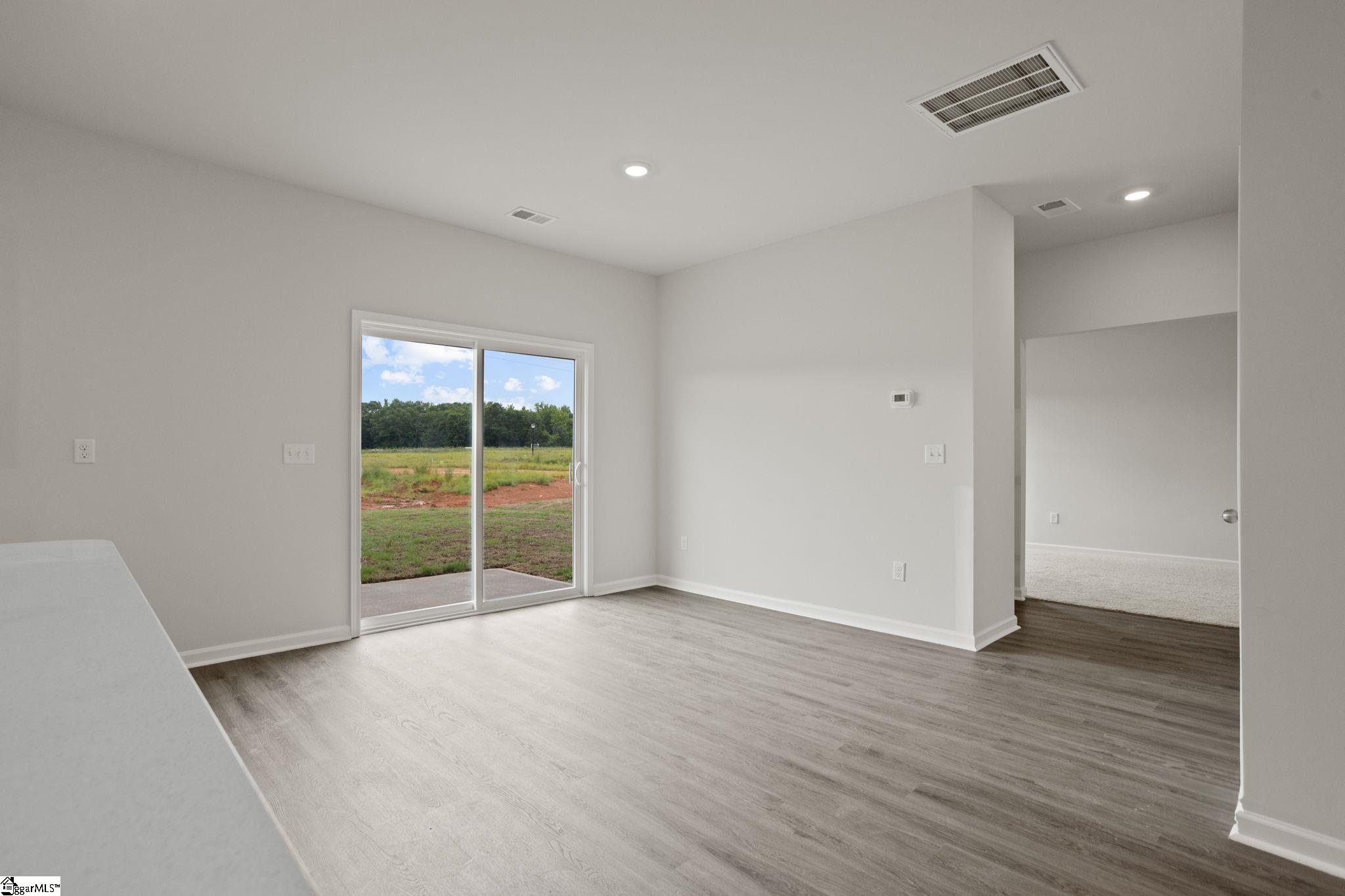 202 Spring Knoll Way Property Photo 9