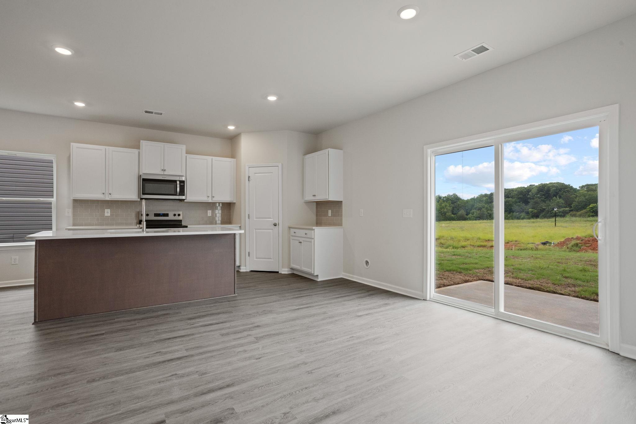 202 Spring Knoll Way Property Photo 10