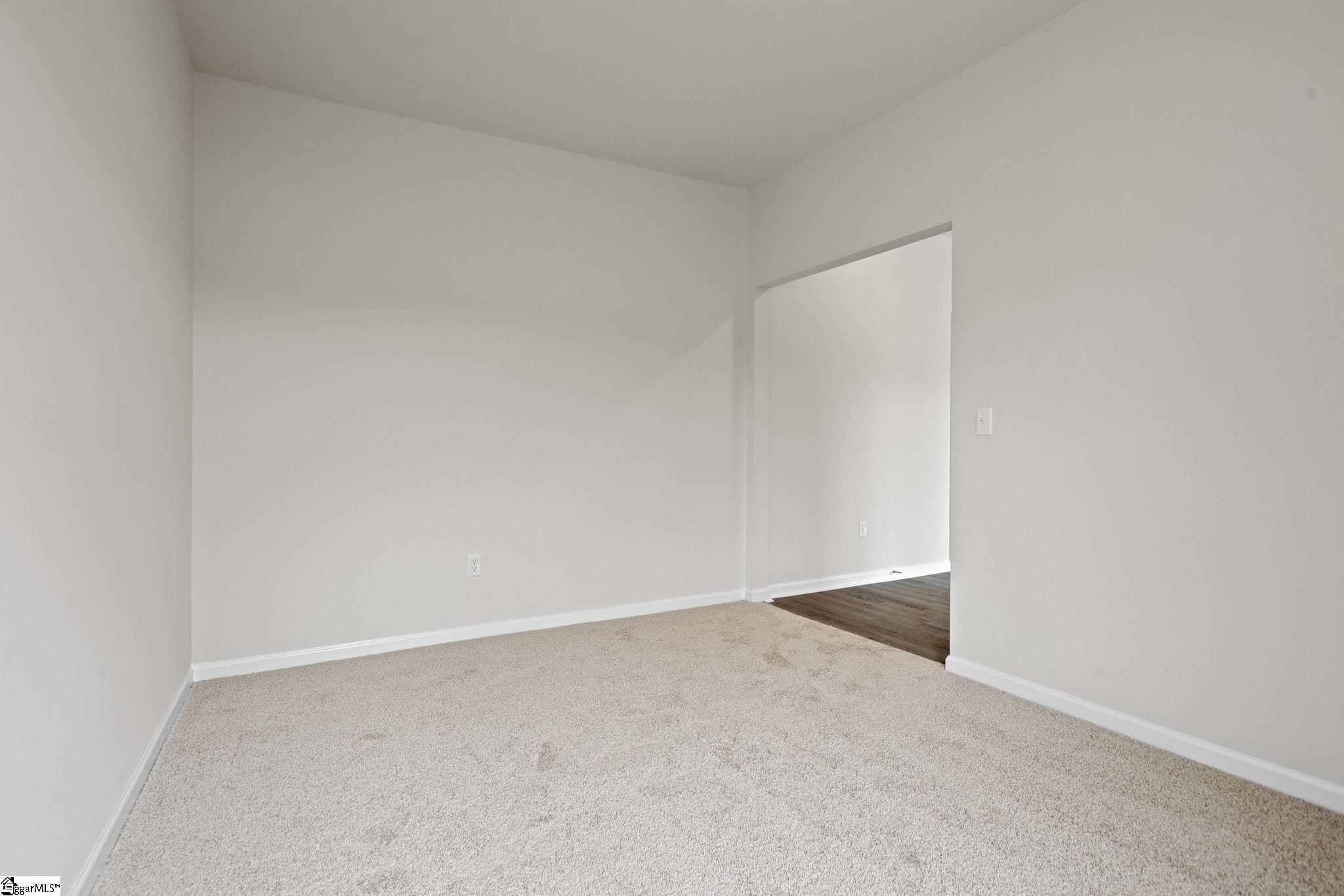 202 Spring Knoll Way Property Photo 13