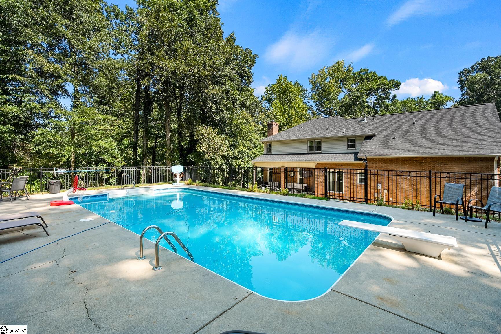 209 Brittany Park Property Photo 32