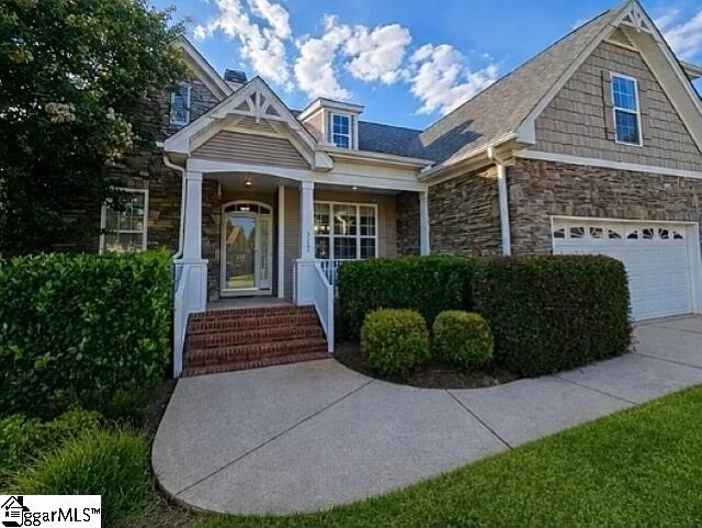 212 Medford Drive Property Photo 2