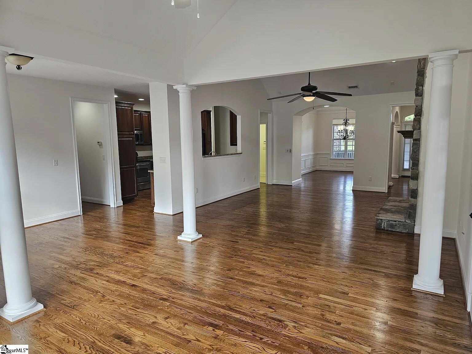 212 Medford Drive Property Photo 8