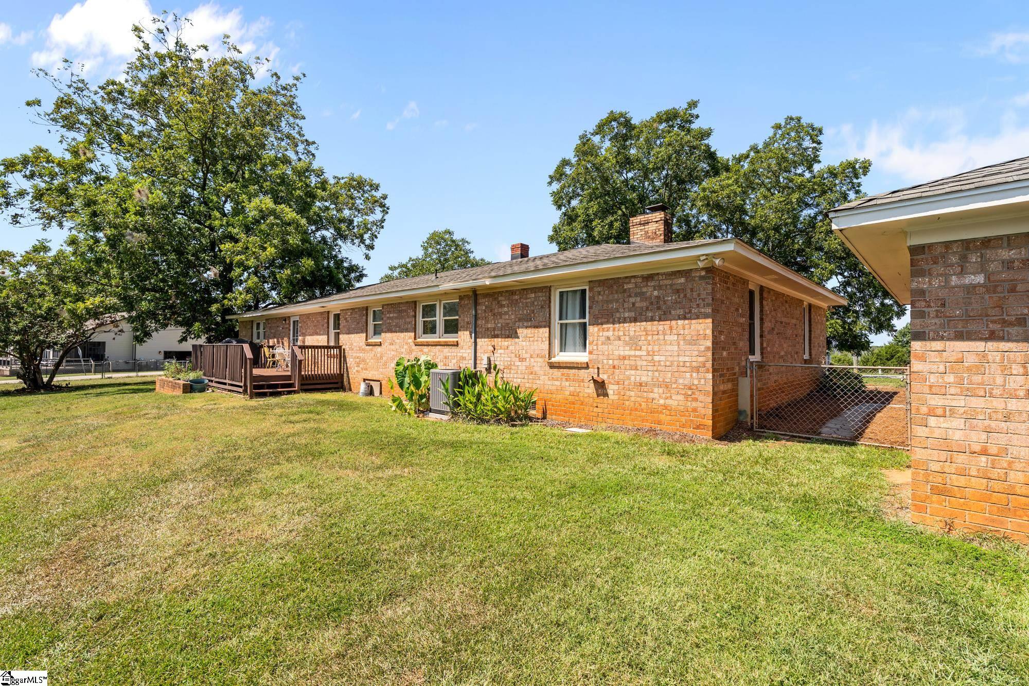 900 Old River Road Property Photo 36