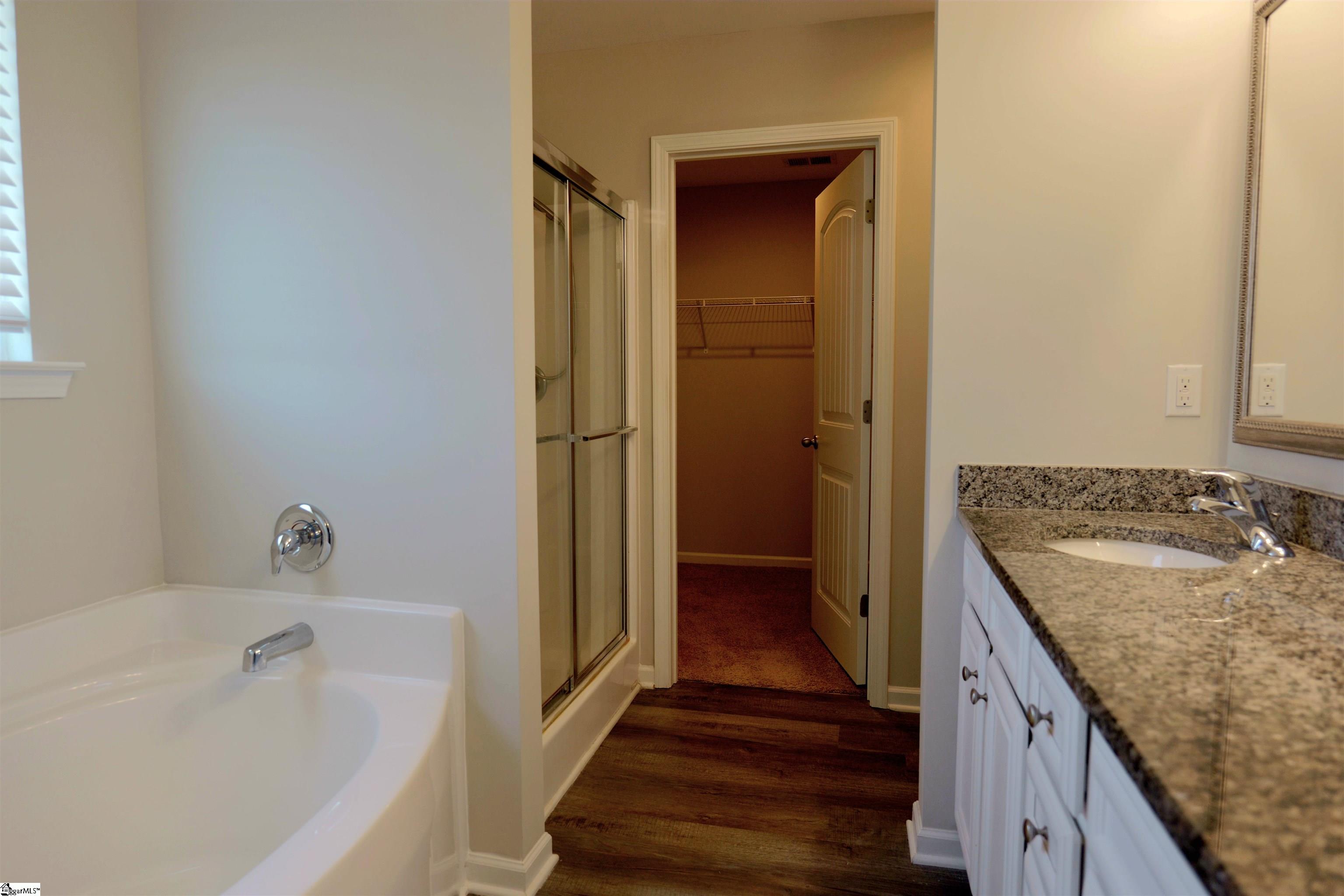 736 Stilmore Drive Property Photo 12