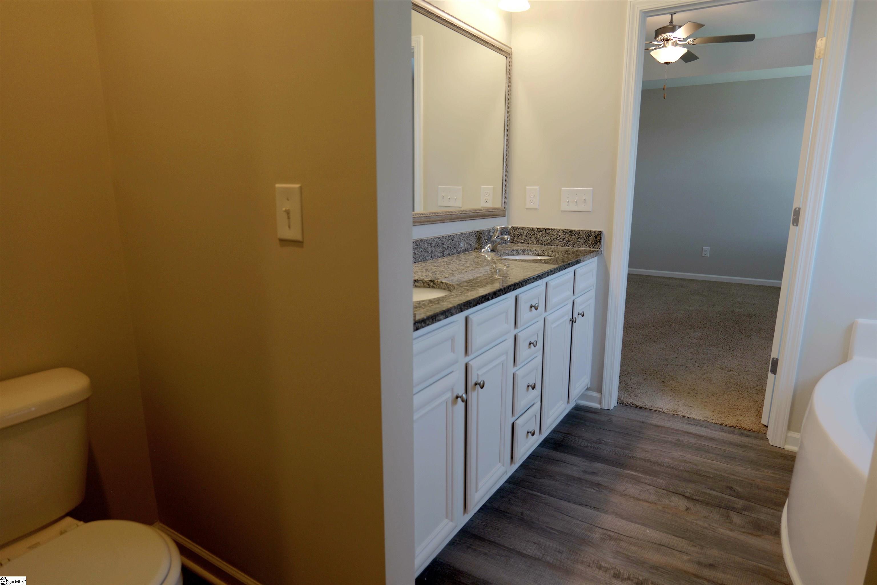 736 Stilmore Drive Property Photo 13