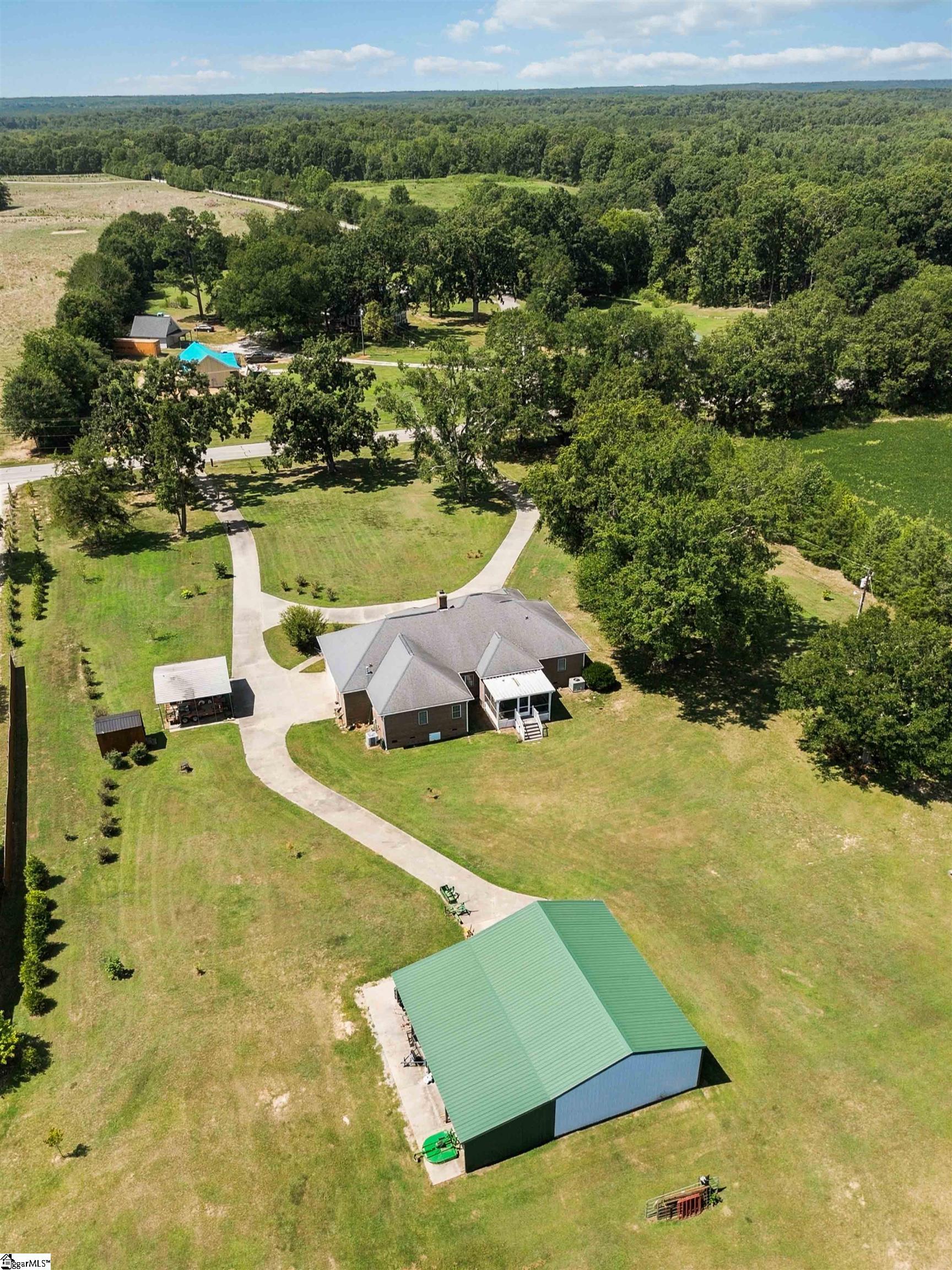 2861 Fairveiw Road Property Photo 4