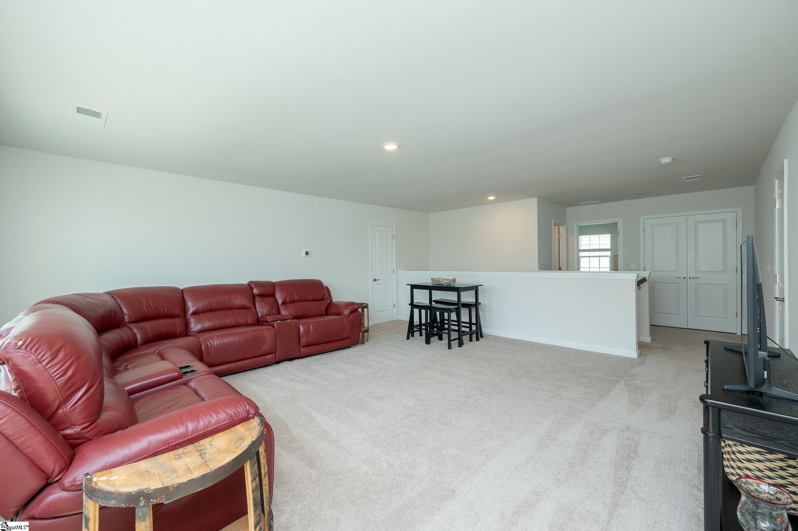 231 Double Crest Drive Property Photo 32