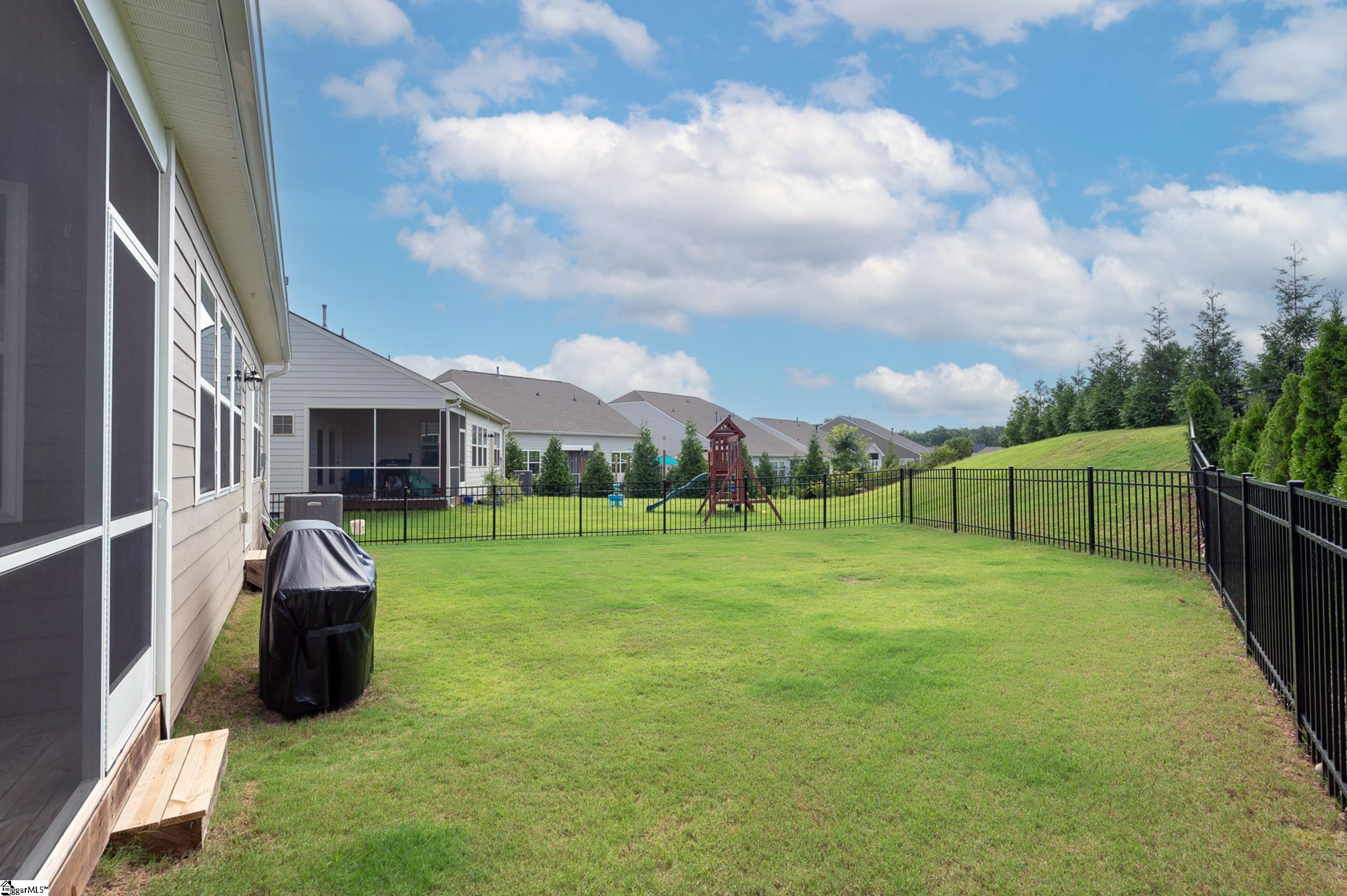 231 Double Crest Drive Property Photo 38