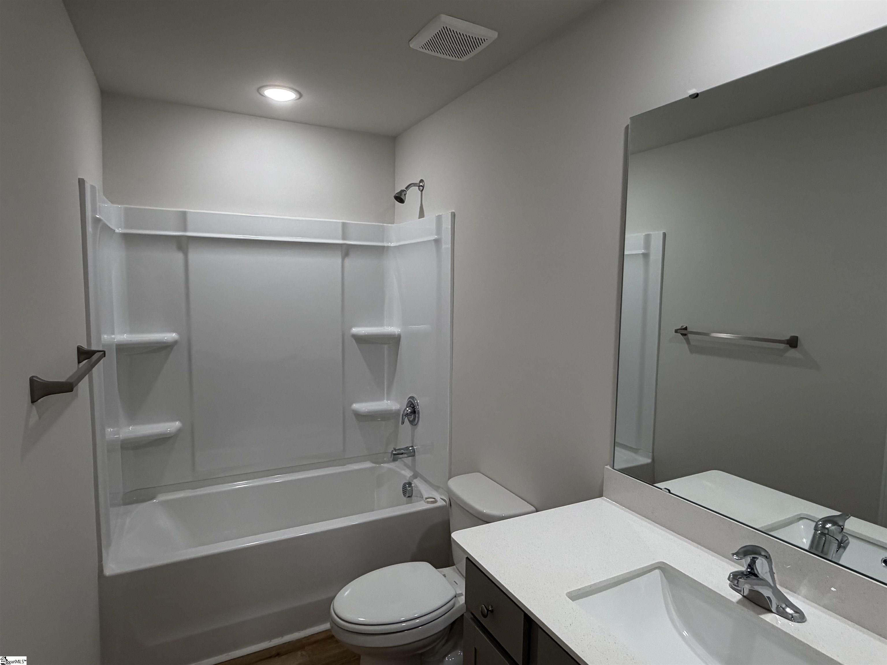 124 Barwood Circle Property Photo 3