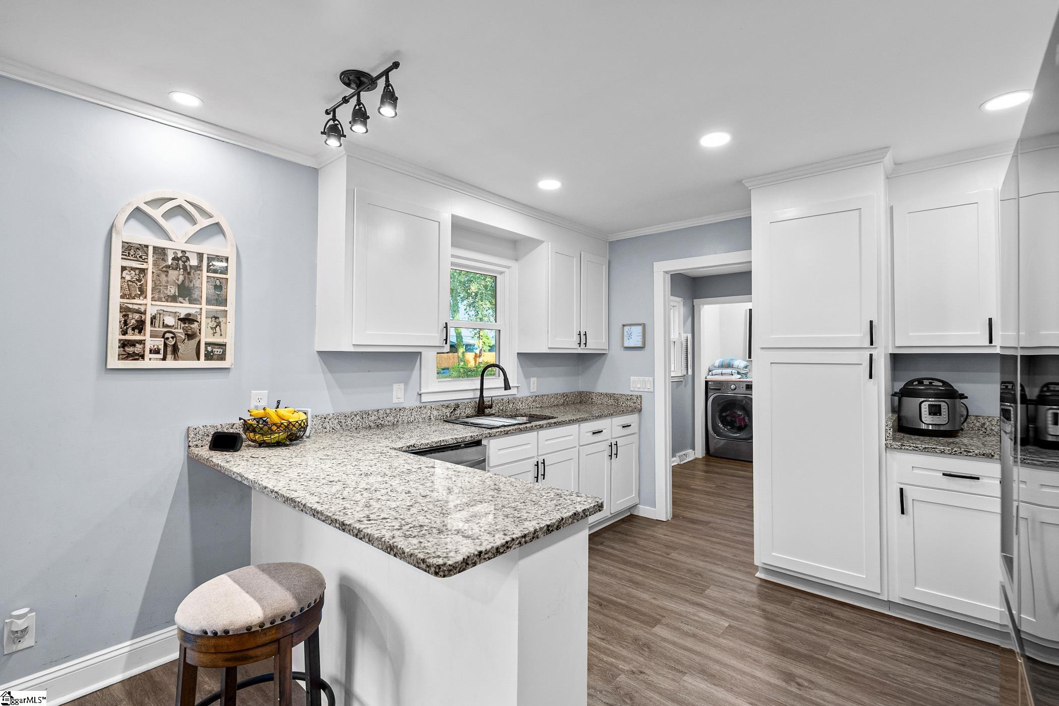 104 Galerie Drive Property Photo 12