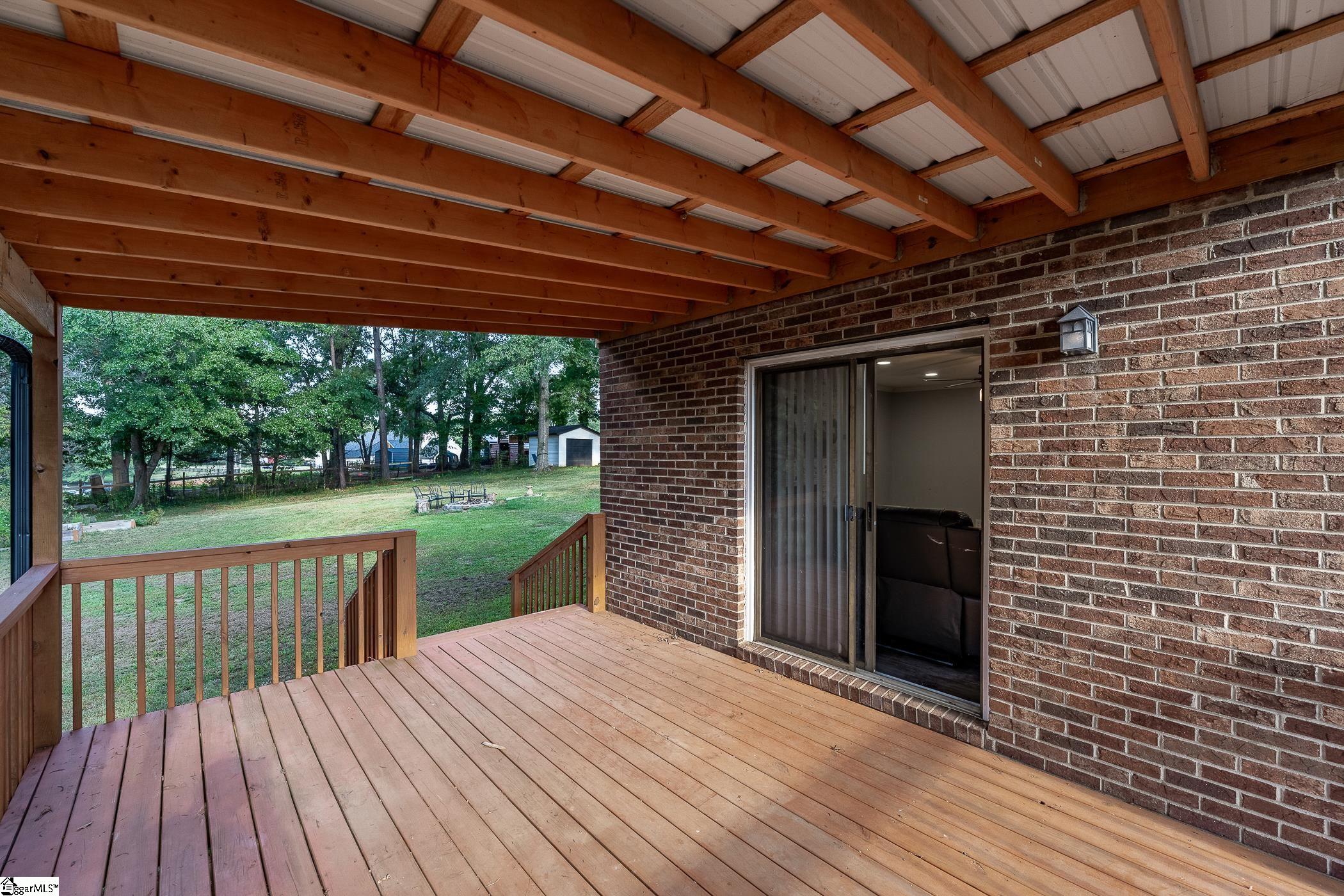 104 Galerie Drive Property Photo 25