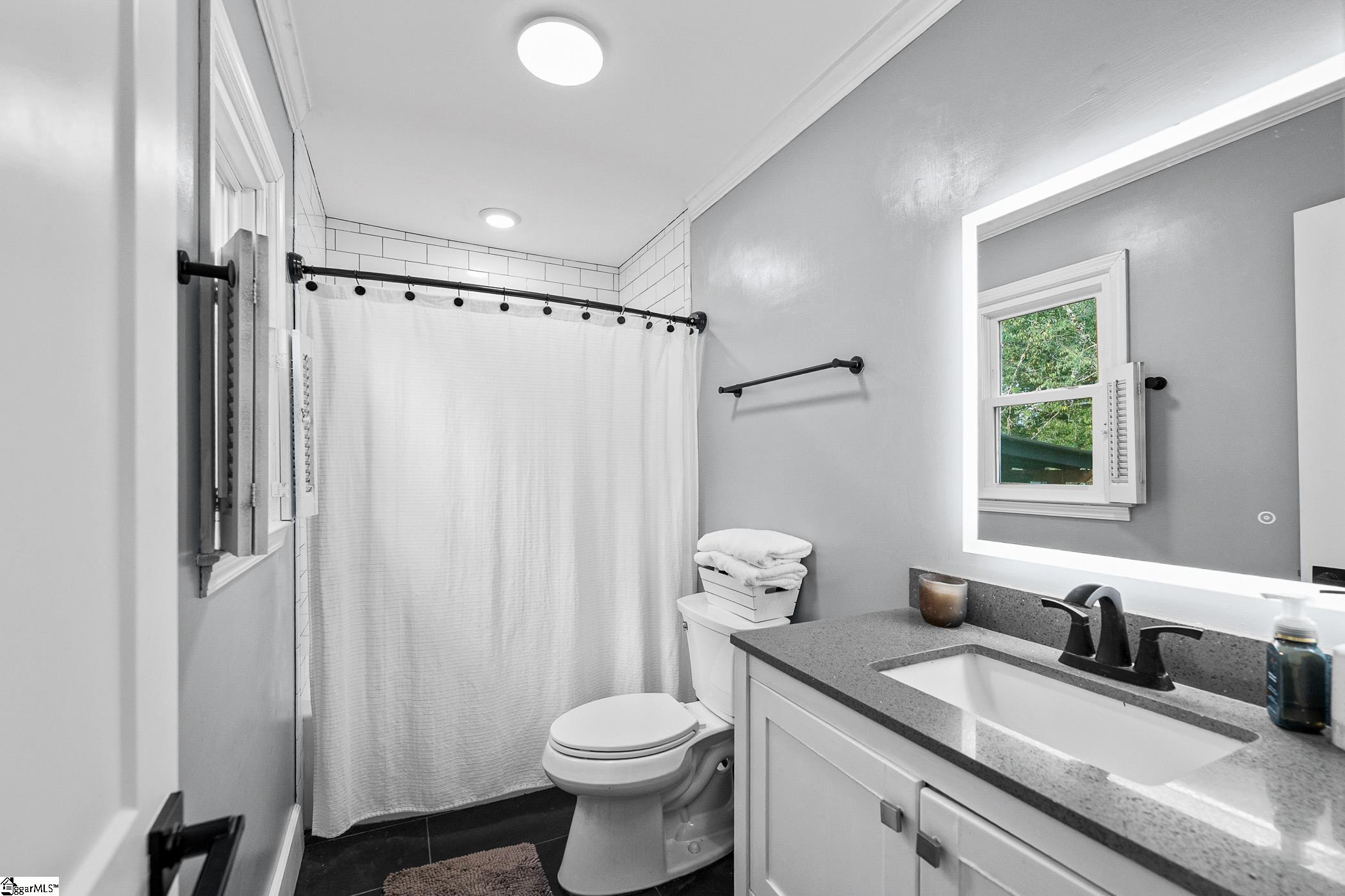 104 Galerie Drive Property Photo 32