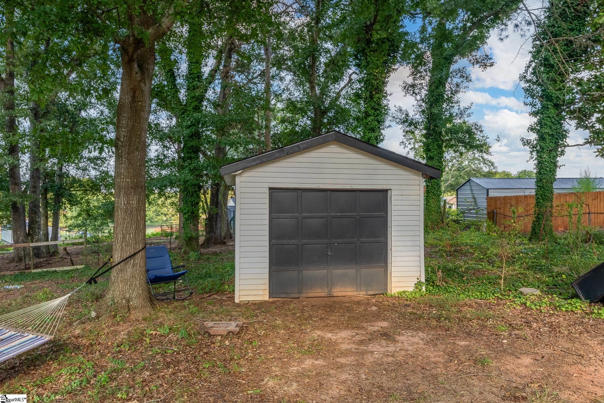 104 Galerie Drive Property Photo 38
