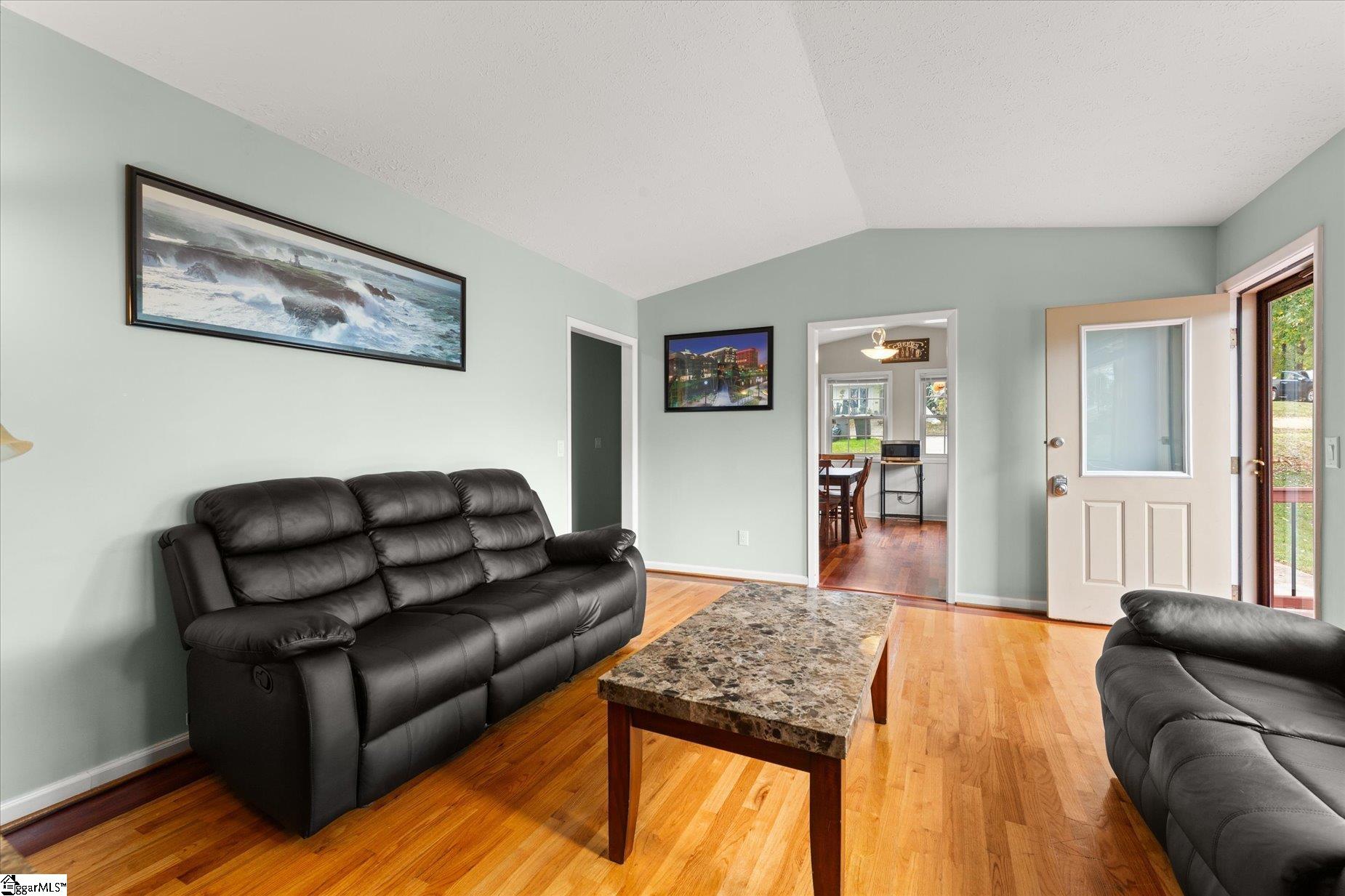 7 Bubbling Creek Drive Property Photo 10
