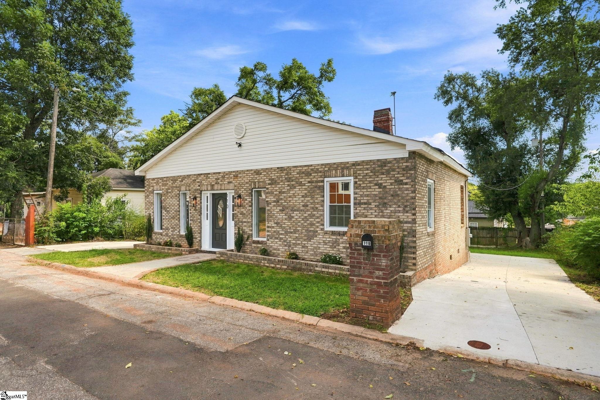 110 Ninth Street Property Photo 3