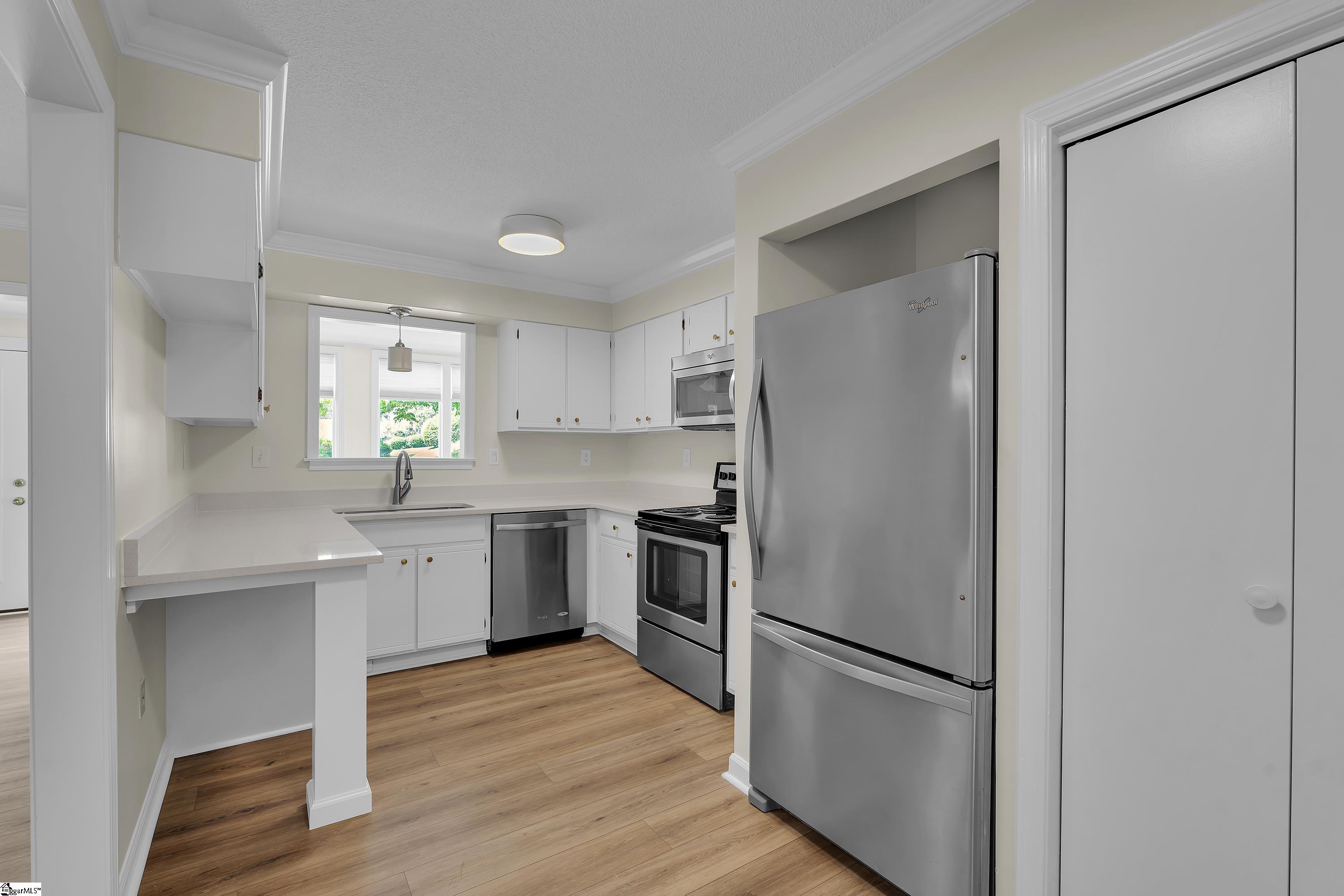 925 Cleveland Street Property Photo 3