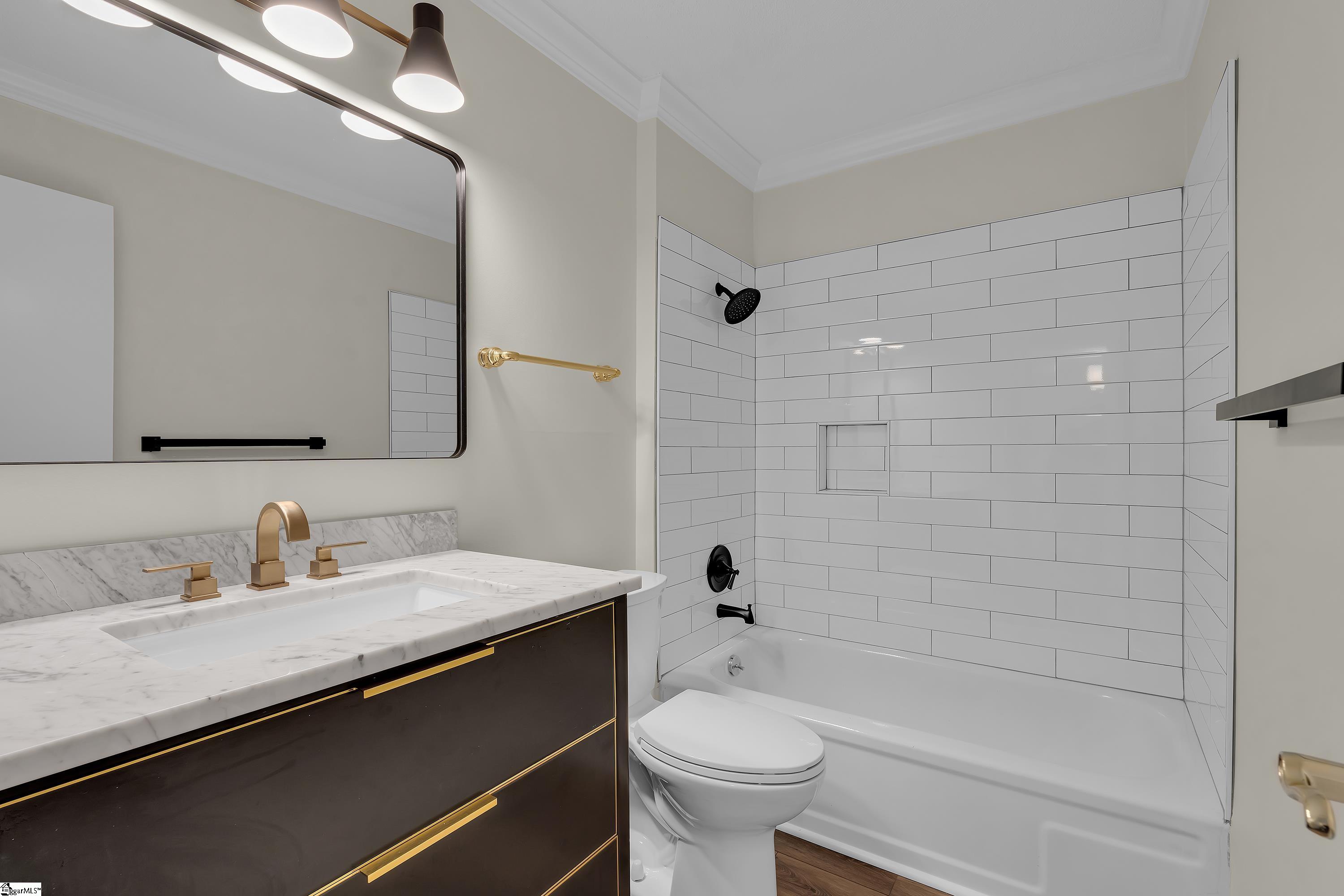 925 Cleveland Street Property Photo 21