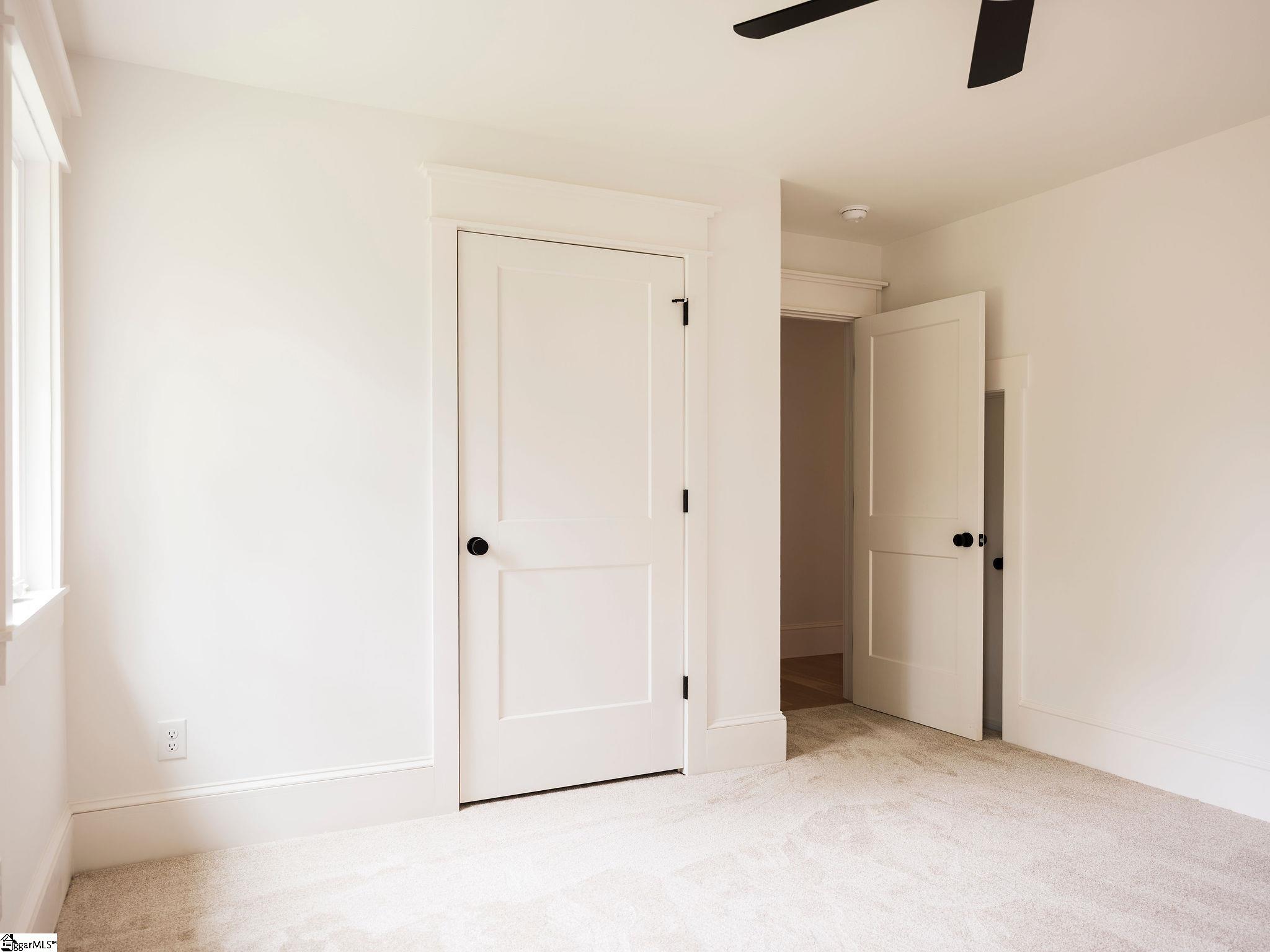 15 Country Squire Court Property Photo 37