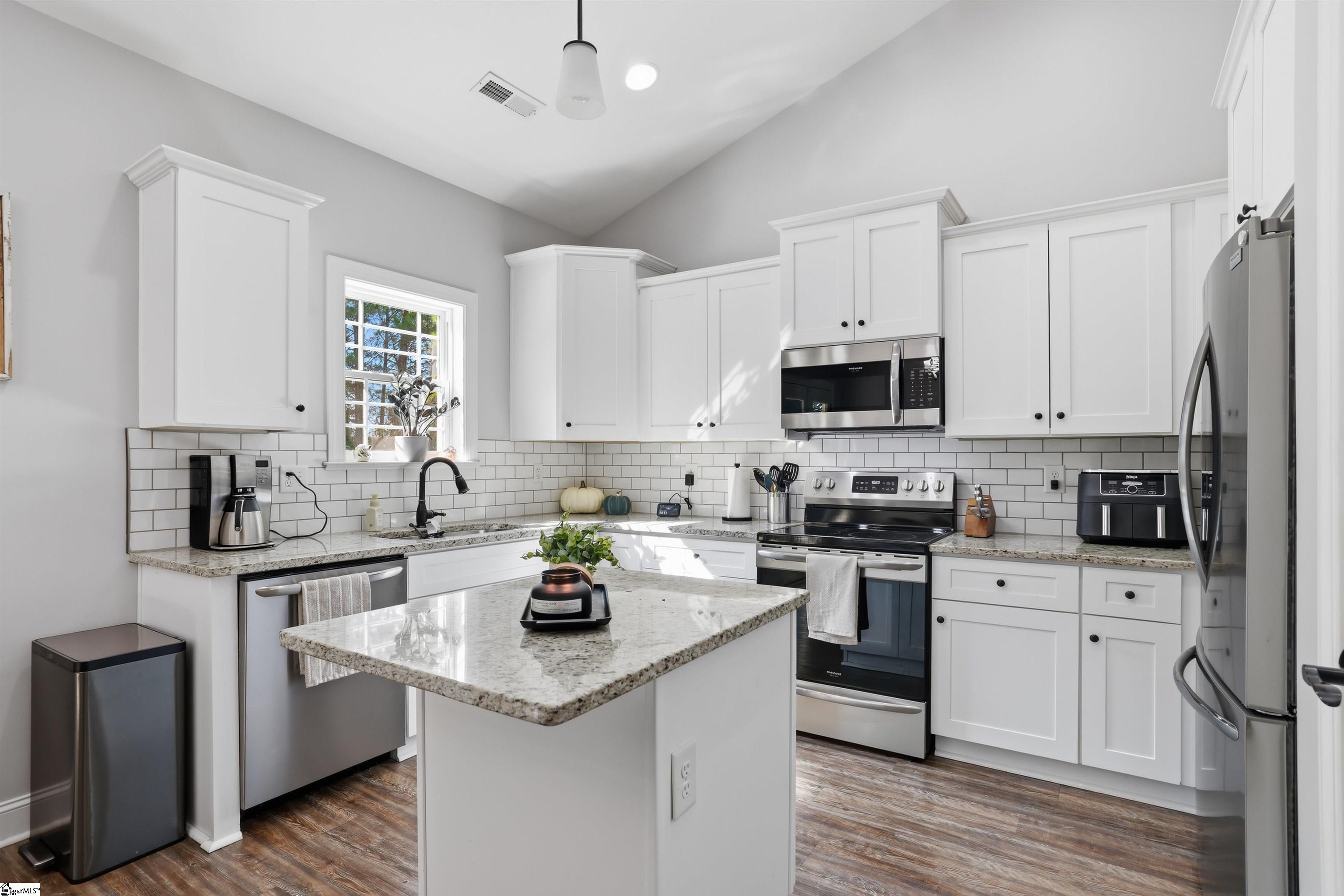 106 Charlie Road Property Photo 11