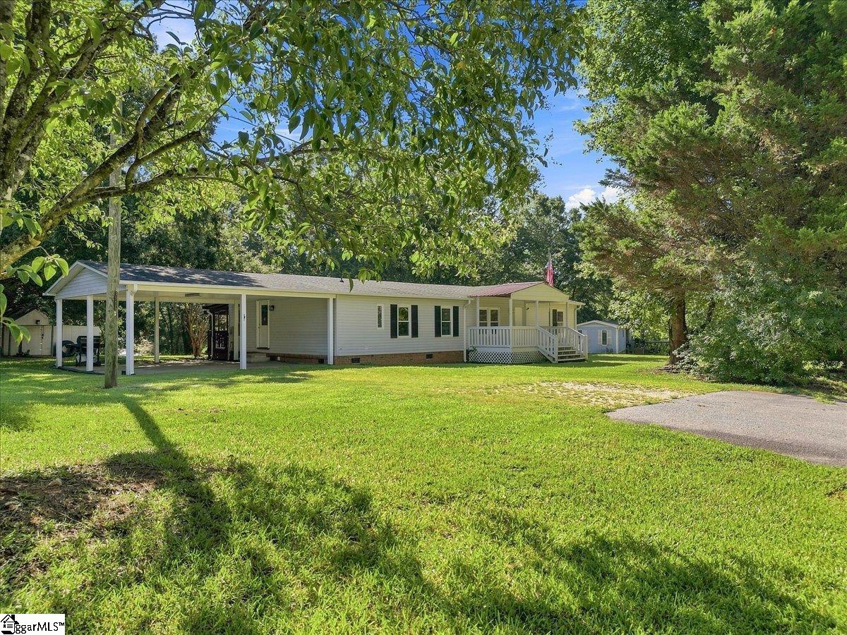 140 Miller Road Property Photo 3