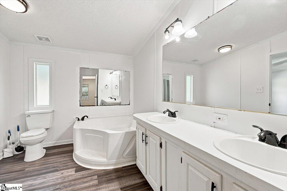 140 Miller Road Property Photo 24