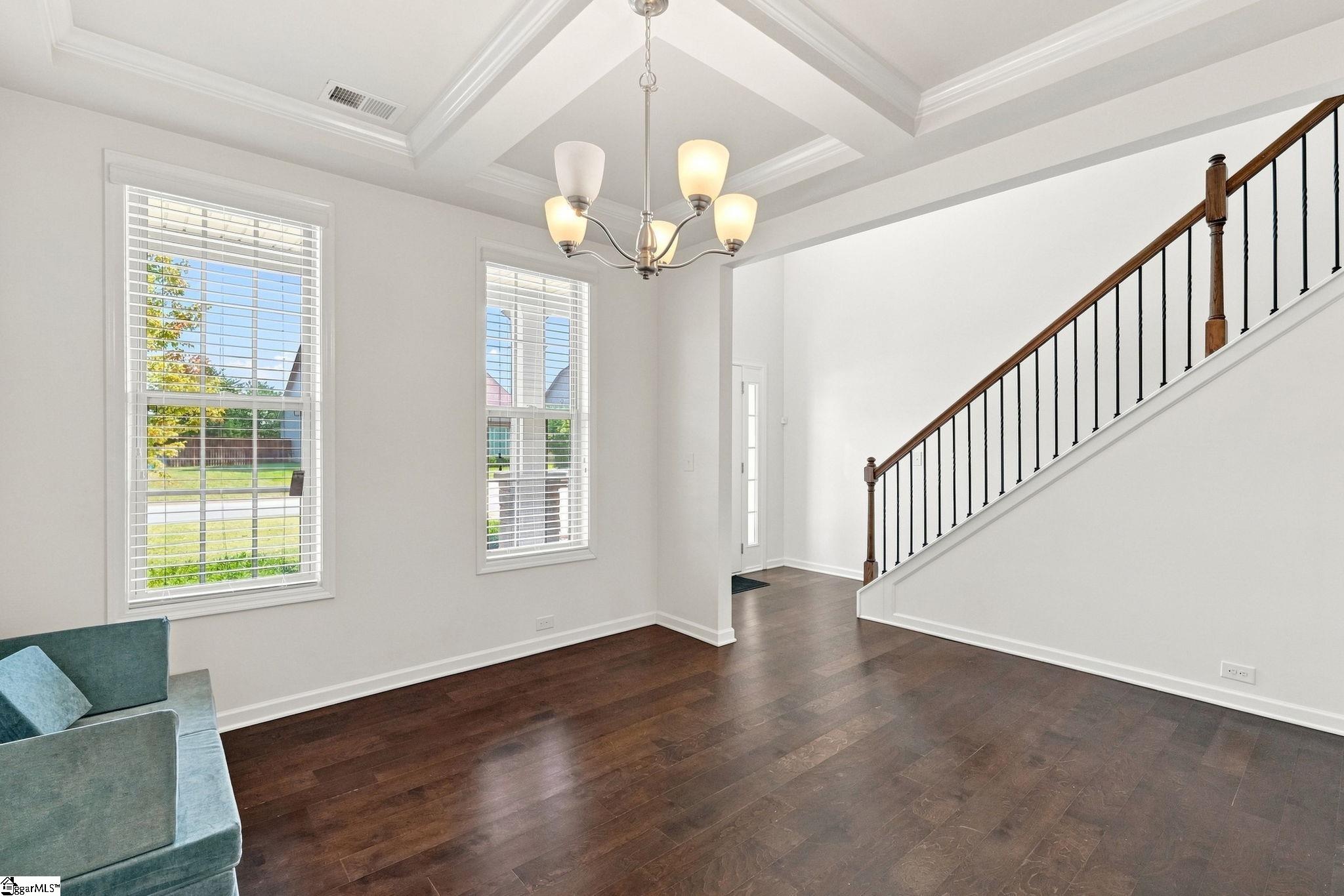 577 Shrine Court Property Photo 4